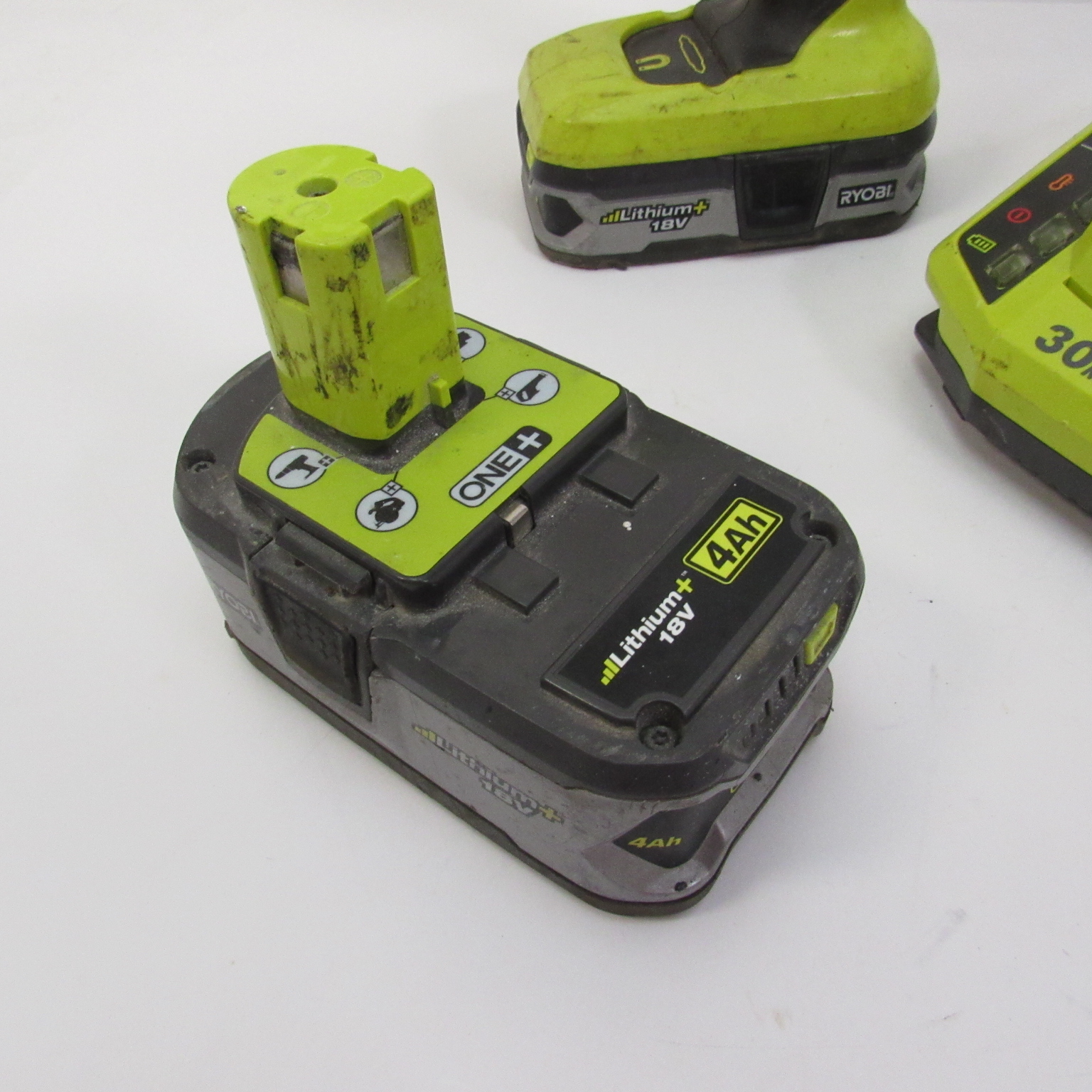 Ryobi on sale p209 battery