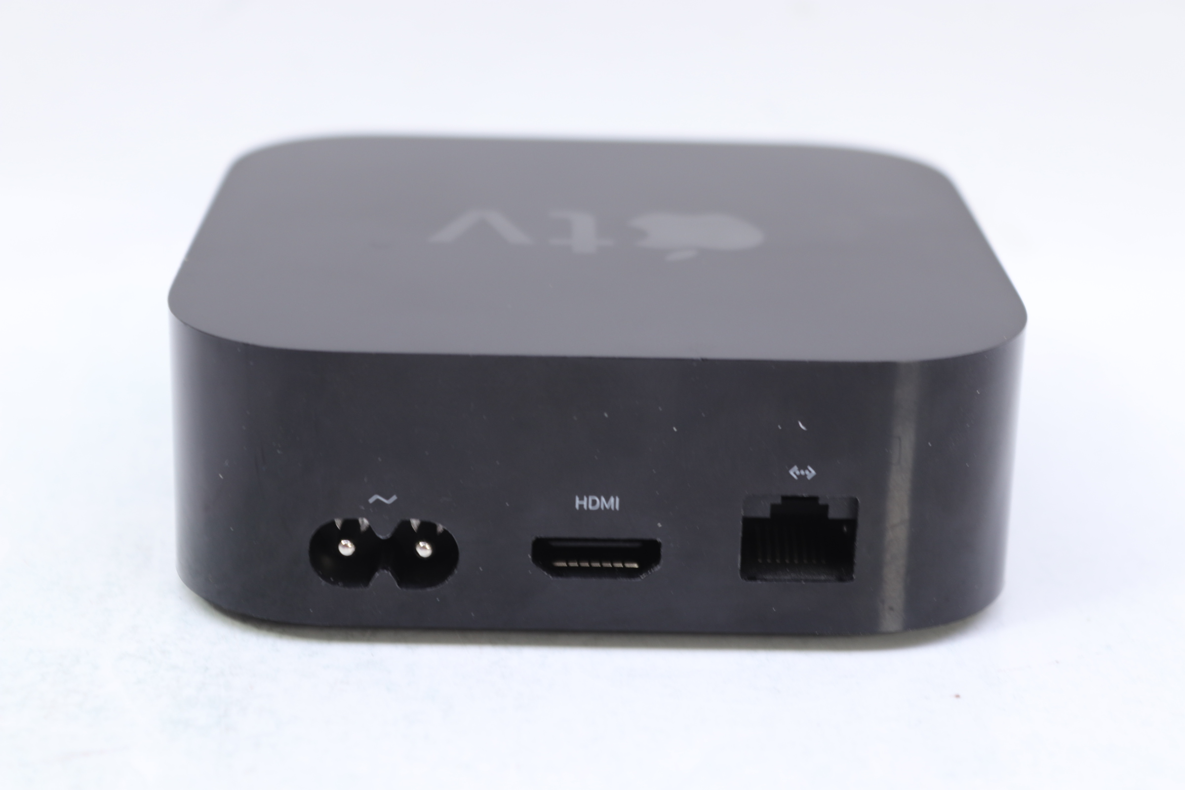 Apple TV 4K MXH02LL/A A2169 64GB 2nd Generation Streaming Device