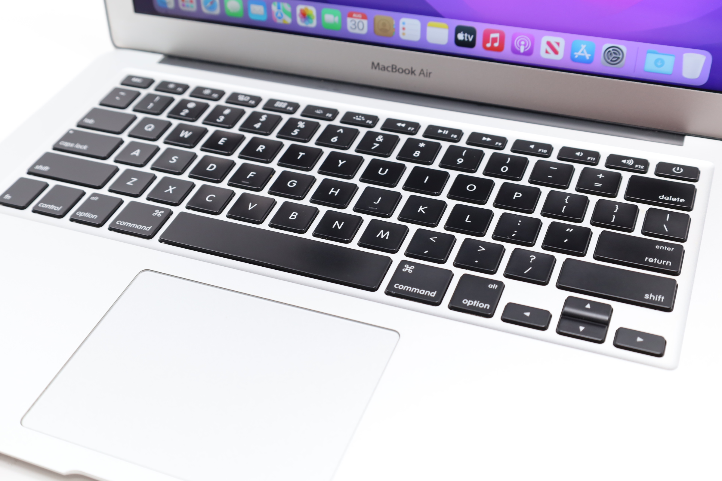 Apple MacBook Air (2015) MJVE2LL/A Intel i5-5250U 1.6GHz 4GB RAM
