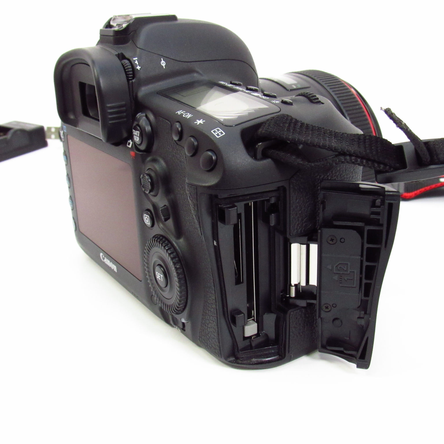キャノン Canon EOS 5D デジタル一眼レフカメラ　ジャンク品 CANON EOS5D ジャンク