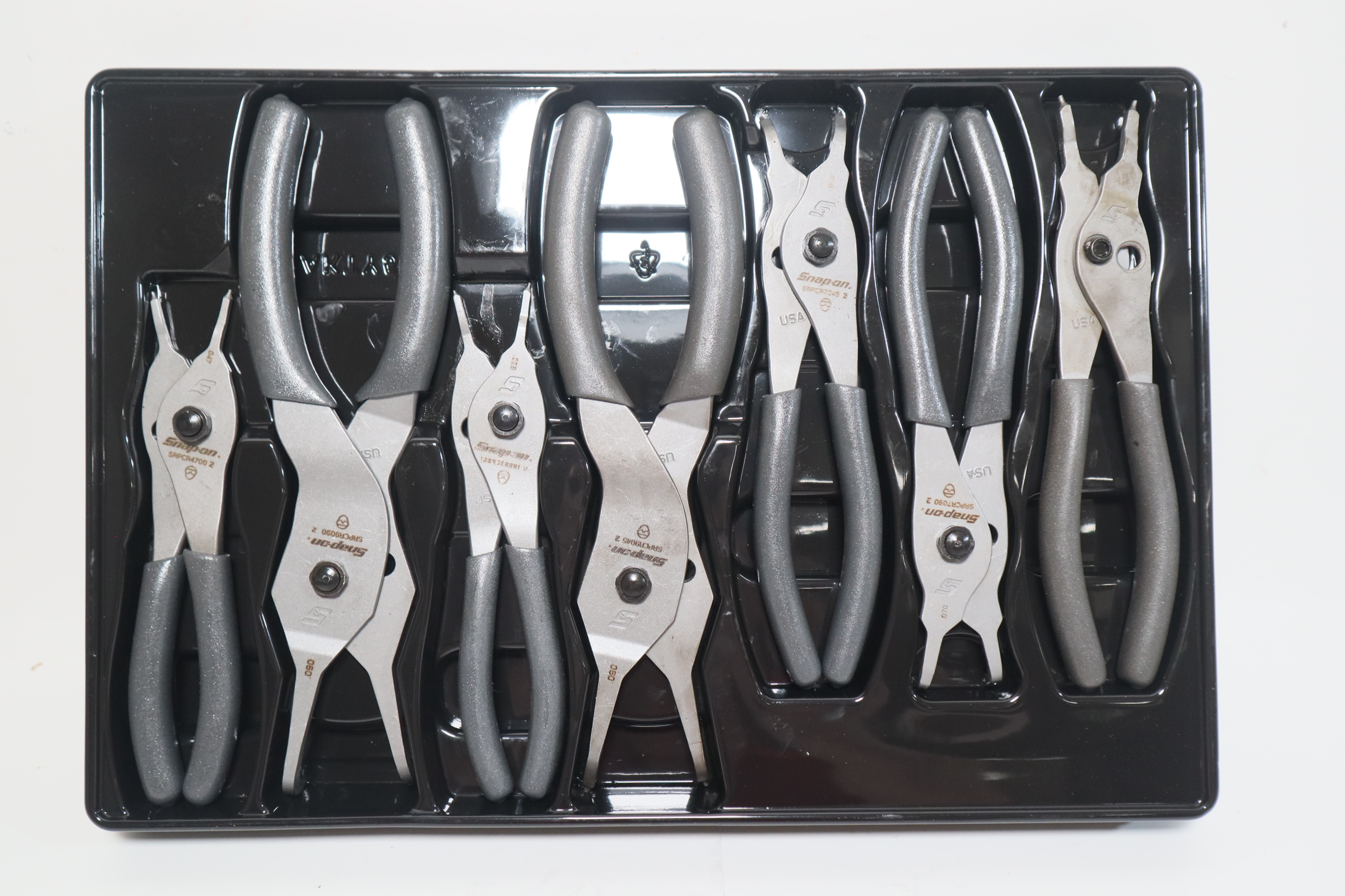Snap-on 46PC 3/8 DR 6PT SAE Flank Drive Socket Set & 7PC Snap Ring Pliers  Set