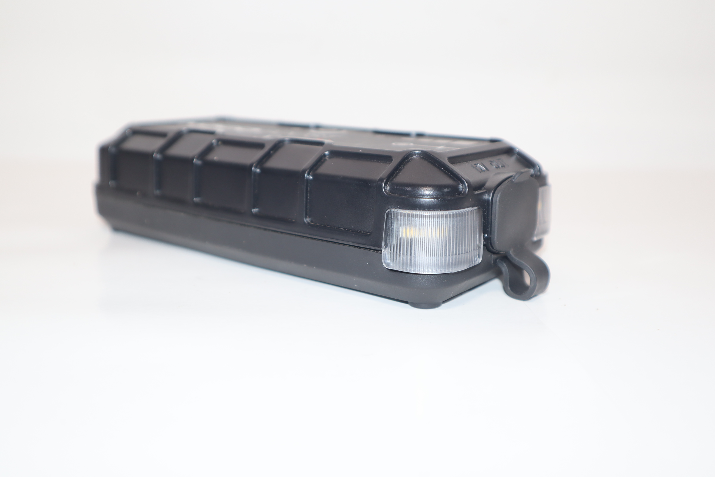 NOCO GB10S BOOST ULTRASAFE Jump Starter Kit with 100 Lumen Light