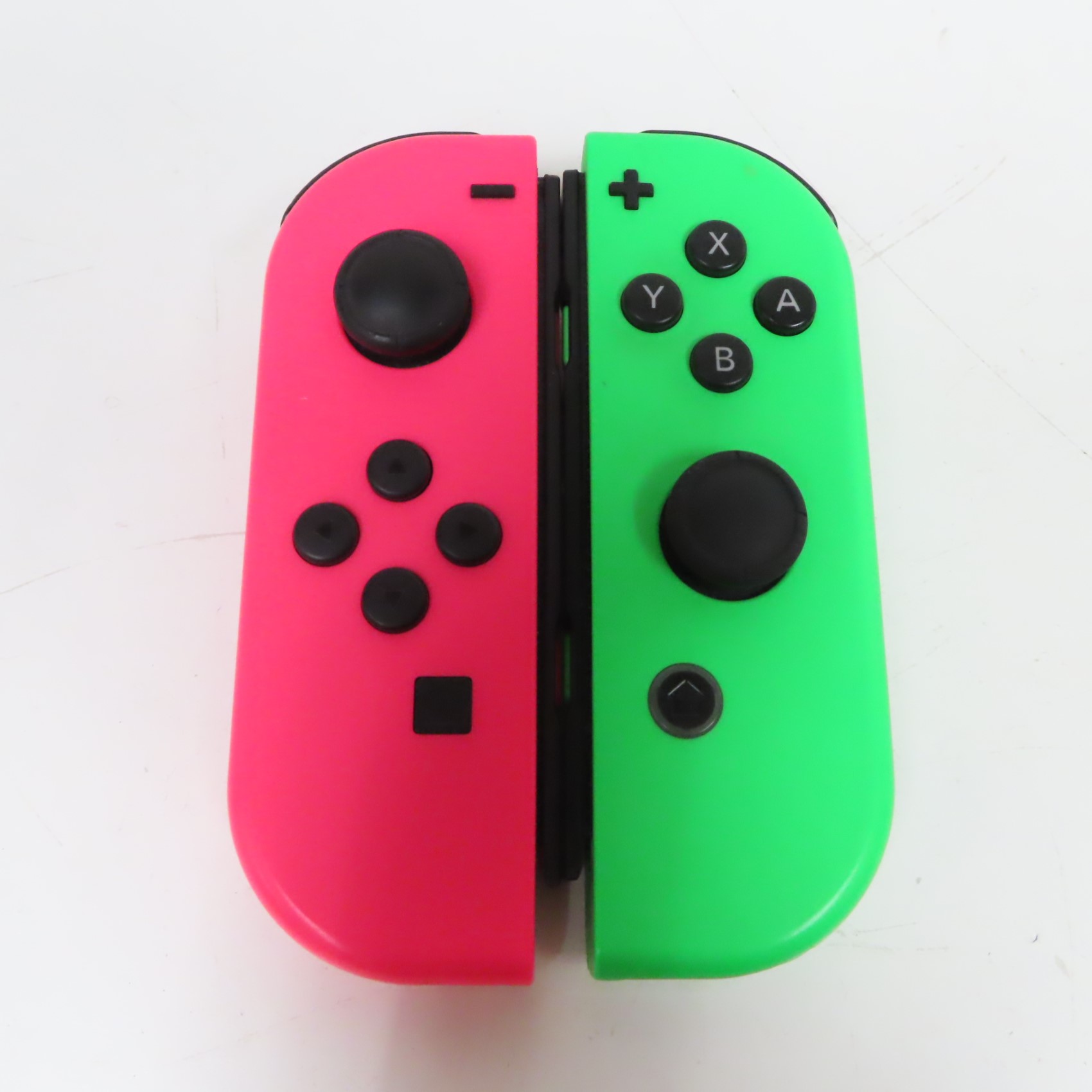 uafhængigt uklar greb Nintendo HAC-001(-01) Switch 32GB Video Game Console - Pink/Green Joycons