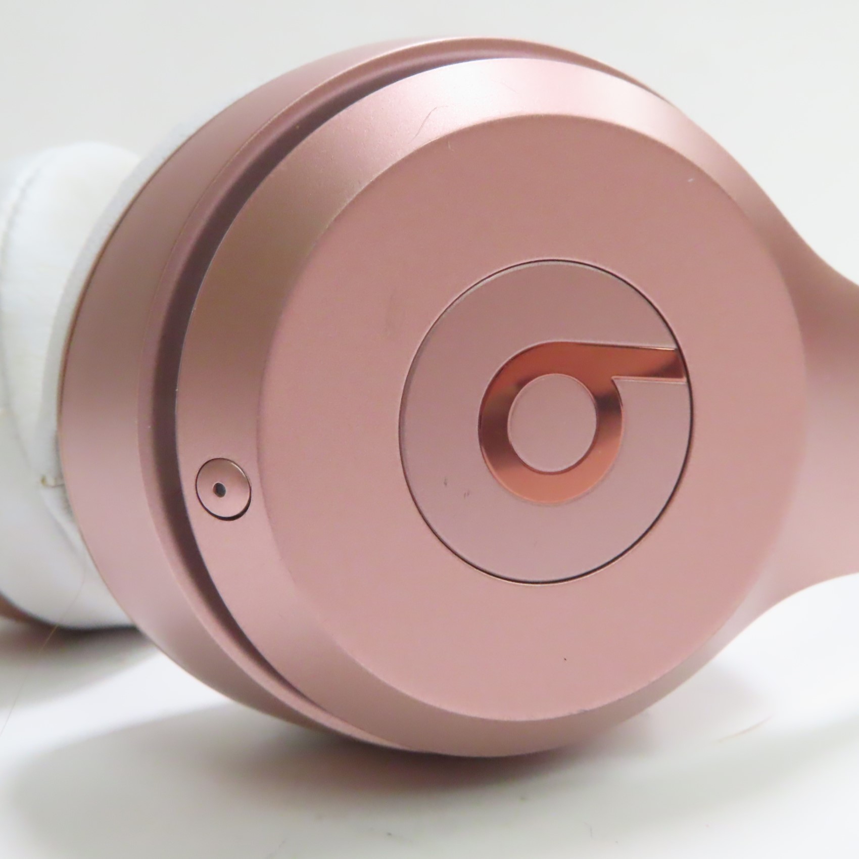 Beats popular Solo 3 Wireless Rose Gold