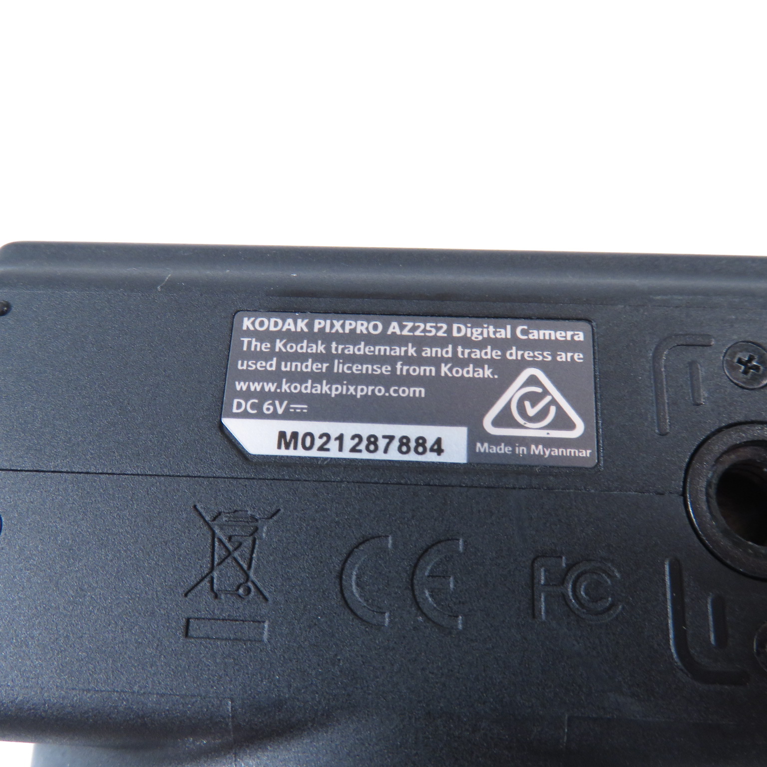  Kodak PIXPRO AZ252 Point & Shoot Digital Camera with 3” LCD,  Black : Electronics
