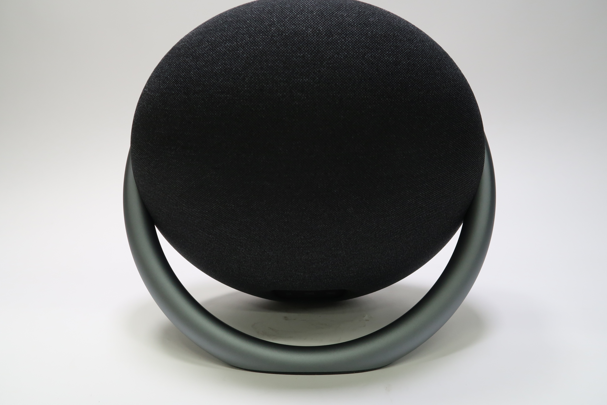 Harman Kardon Portable Bluetooth Speaker Onyx Studio –
