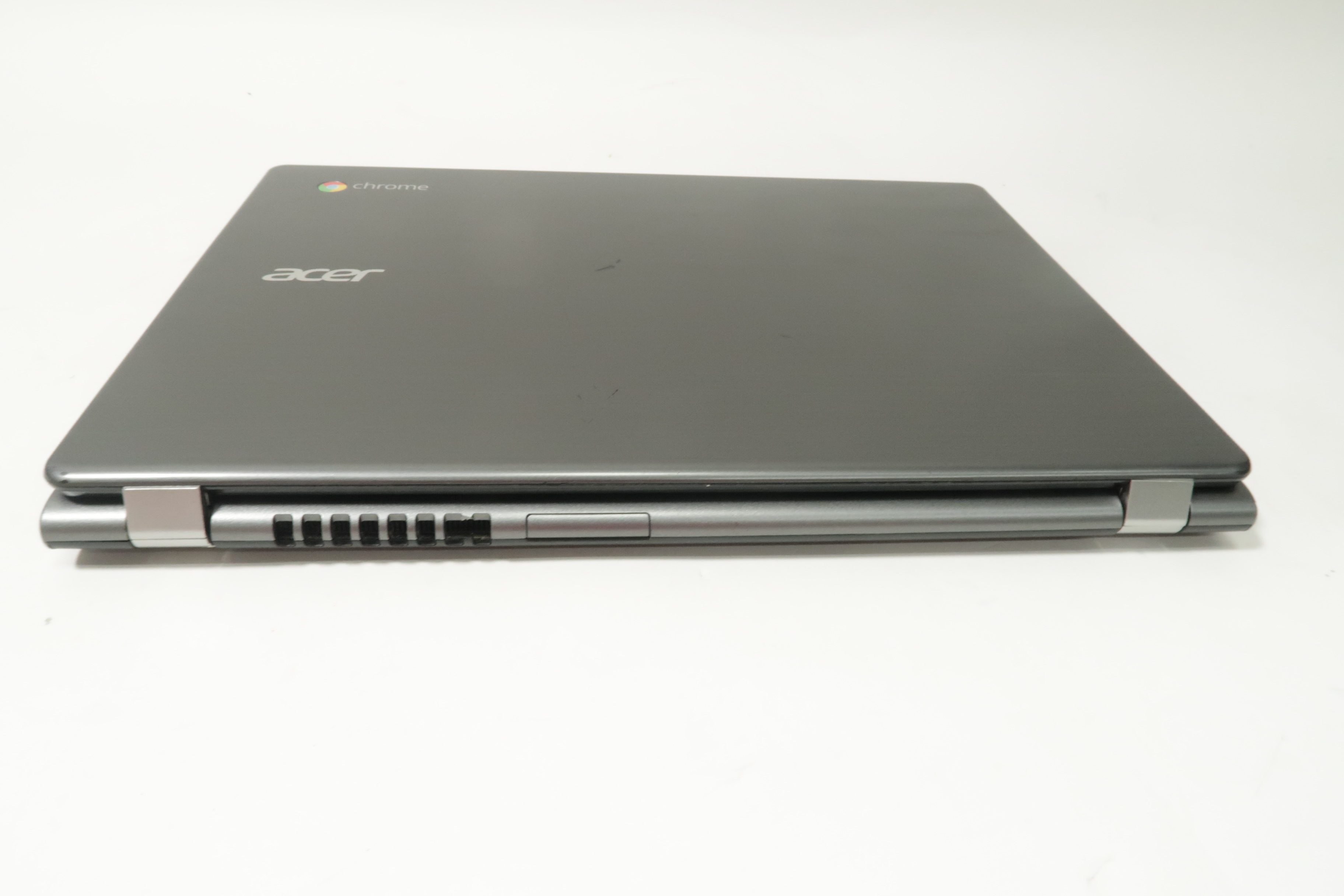 Acer C740-C4PE 11.6 Chromebook - Intel 3205U - 4GB RAM 16GB SSD