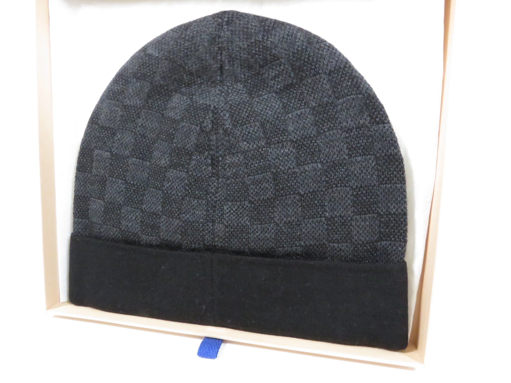 Shop Louis Vuitton Petit damier hat (M70930, M70009, M70011