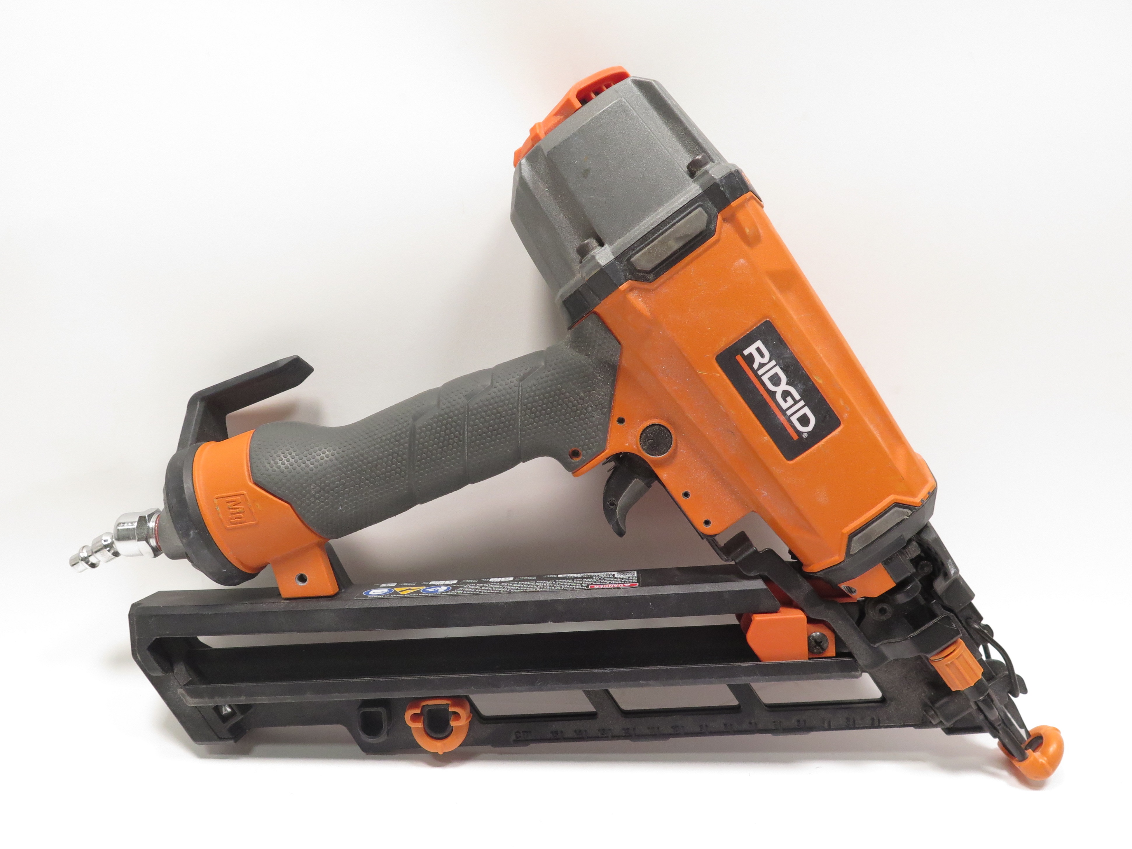 Ridgid R250AFE Pneumatic 15ga 2-1/2 