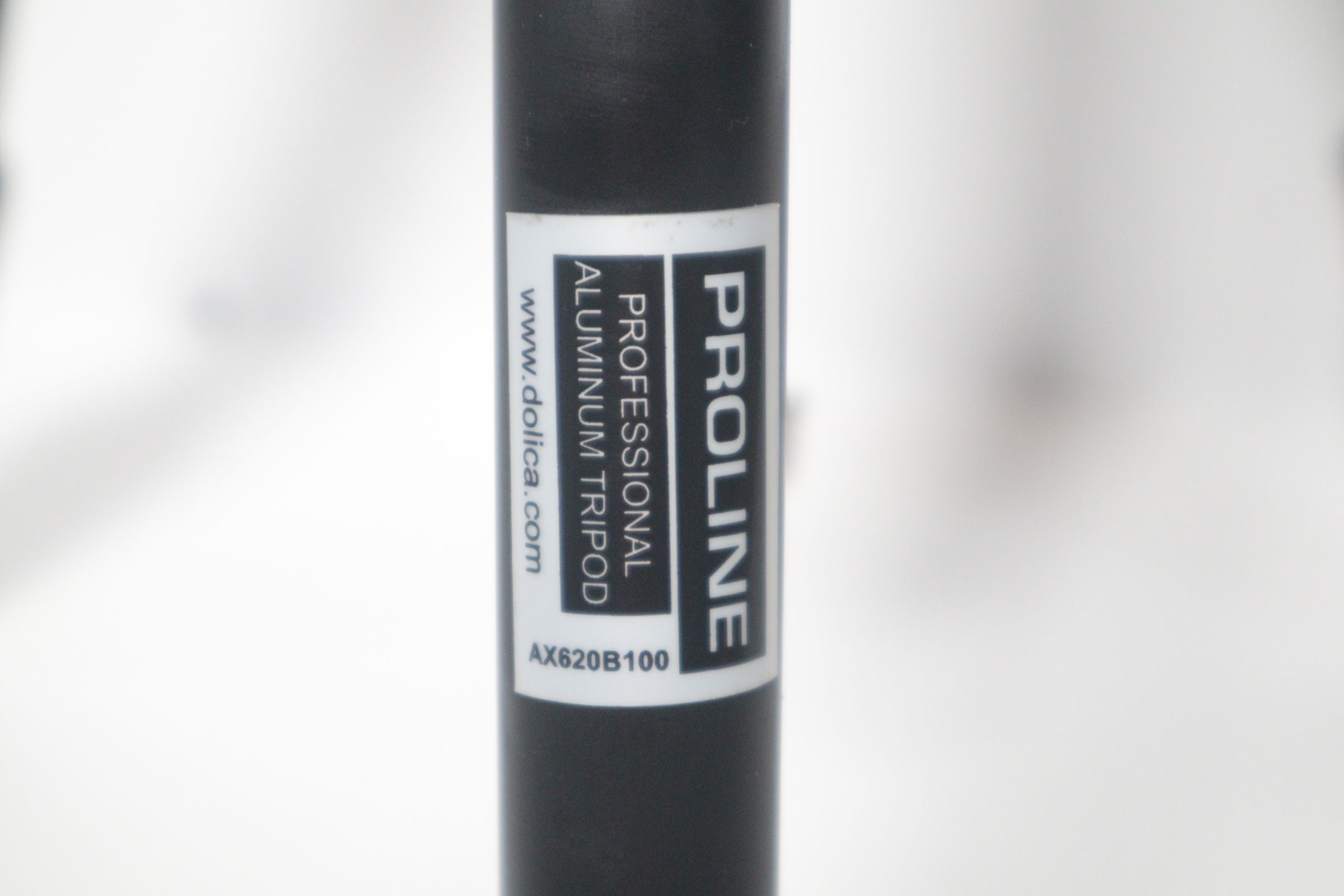 Dolica Proline Aluminum Tripod store B100