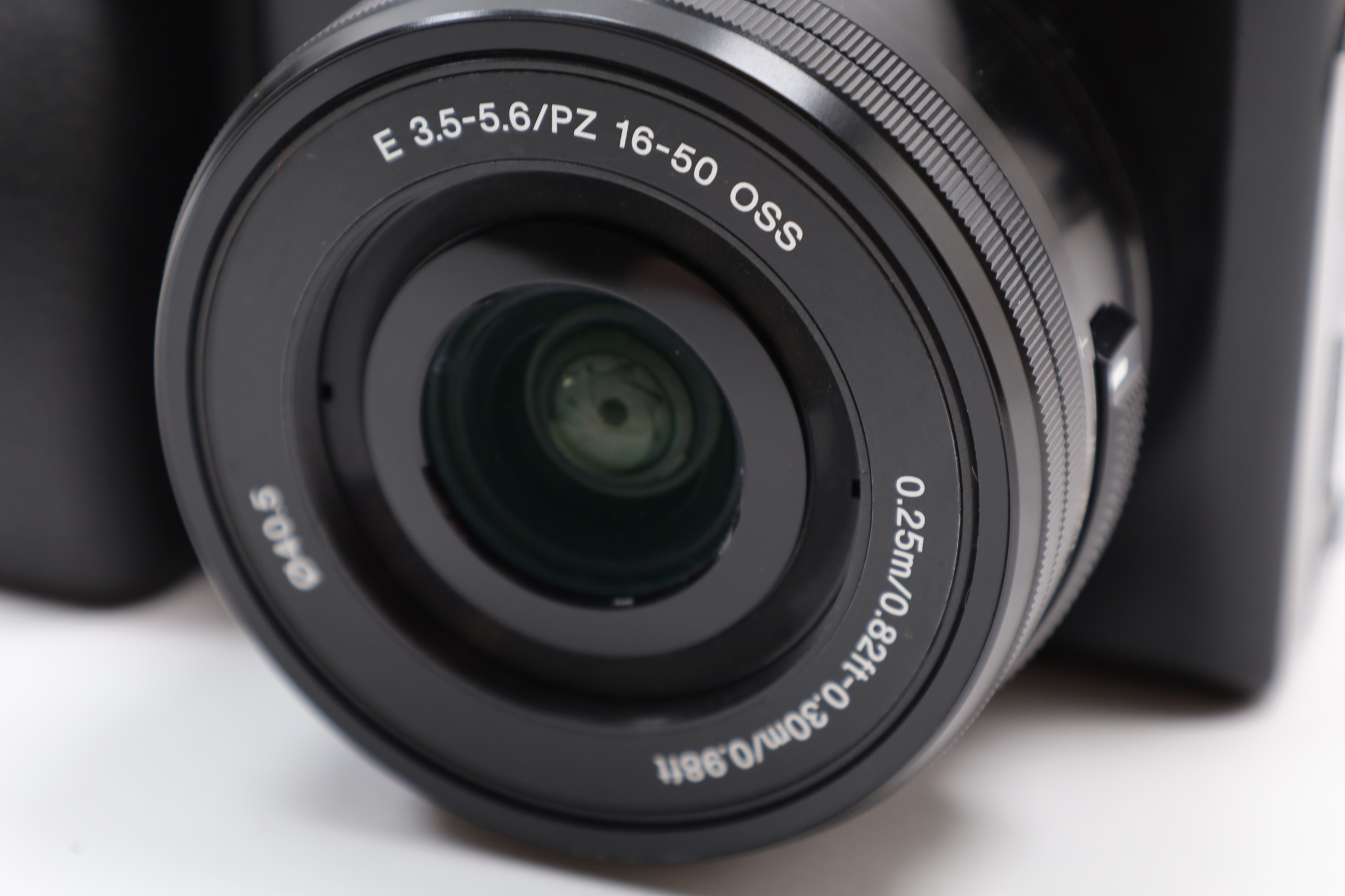 Sony Alpha 6100 Mirrorless 4K Video Camera with E PZ 16-50mm