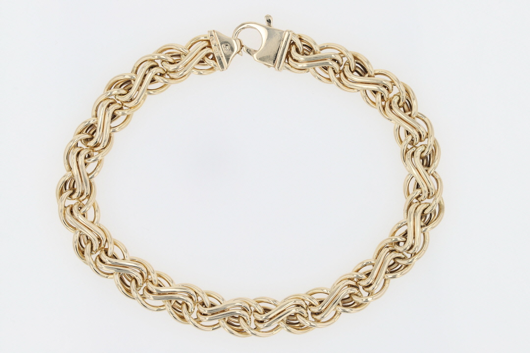 Amazon.com: 925 Sterling Silver 9mm Polished Engraveable Figaro Link ID Chain  Bracelet: Clothing, Shoes & Jewelry