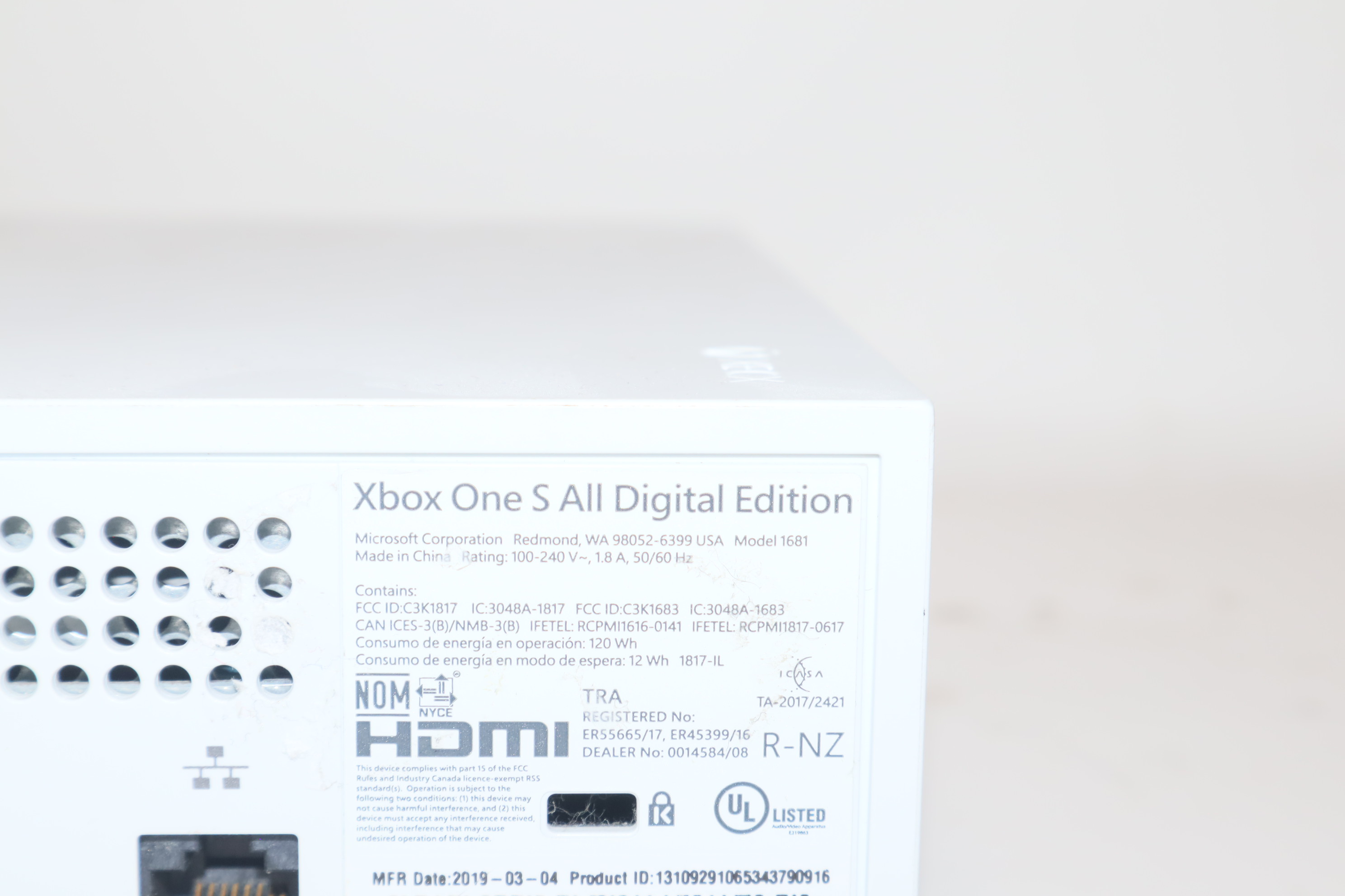 Xbox One S All-Digital Edition 1681