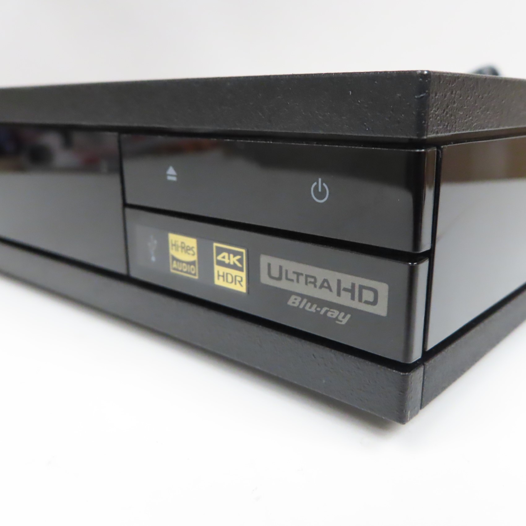 Sony UBP-X800 4K Ultra HD (2160p) Blu-ray Disc Player