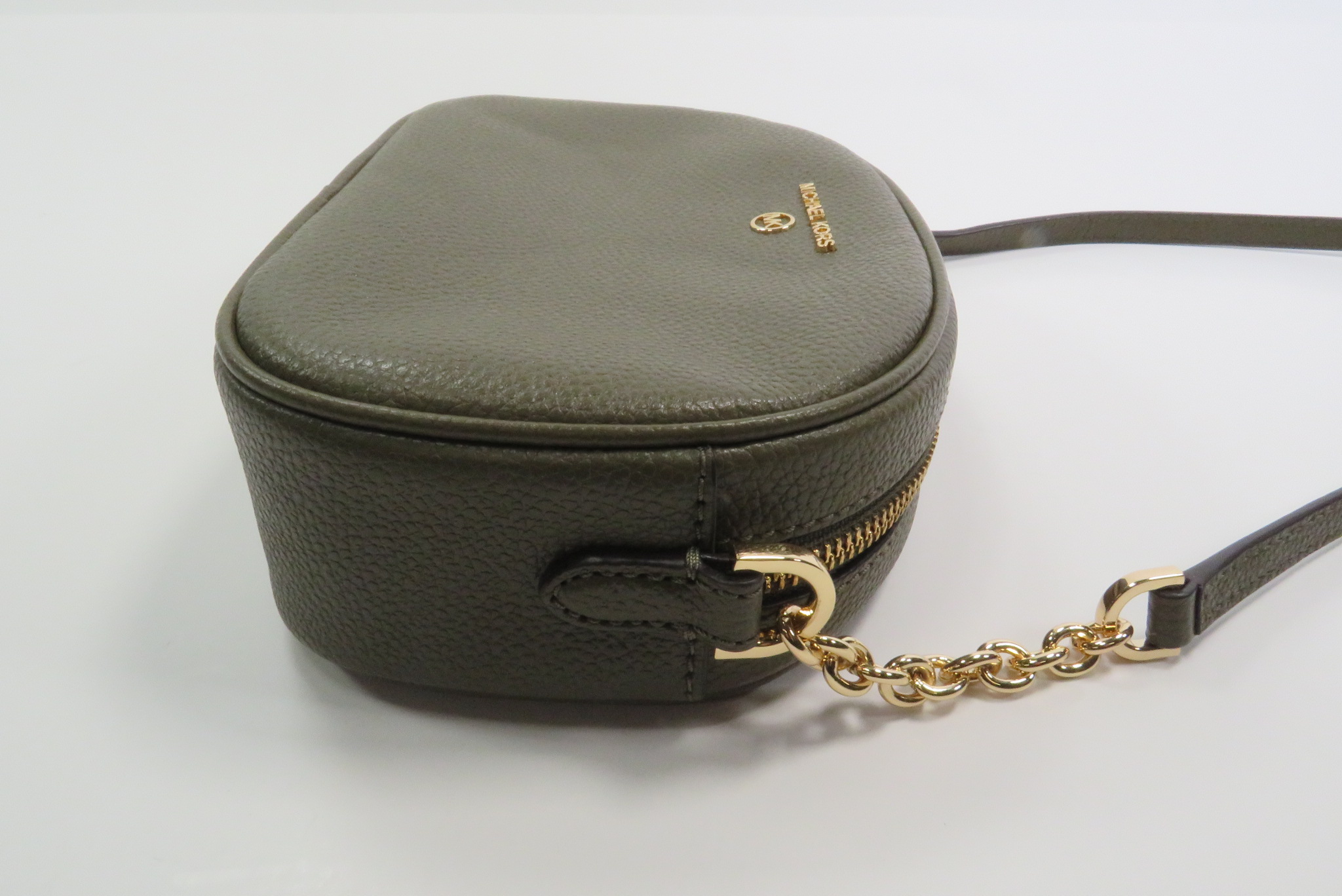 Jet Set Charm Small Pebbled Leather Crossbody Bag