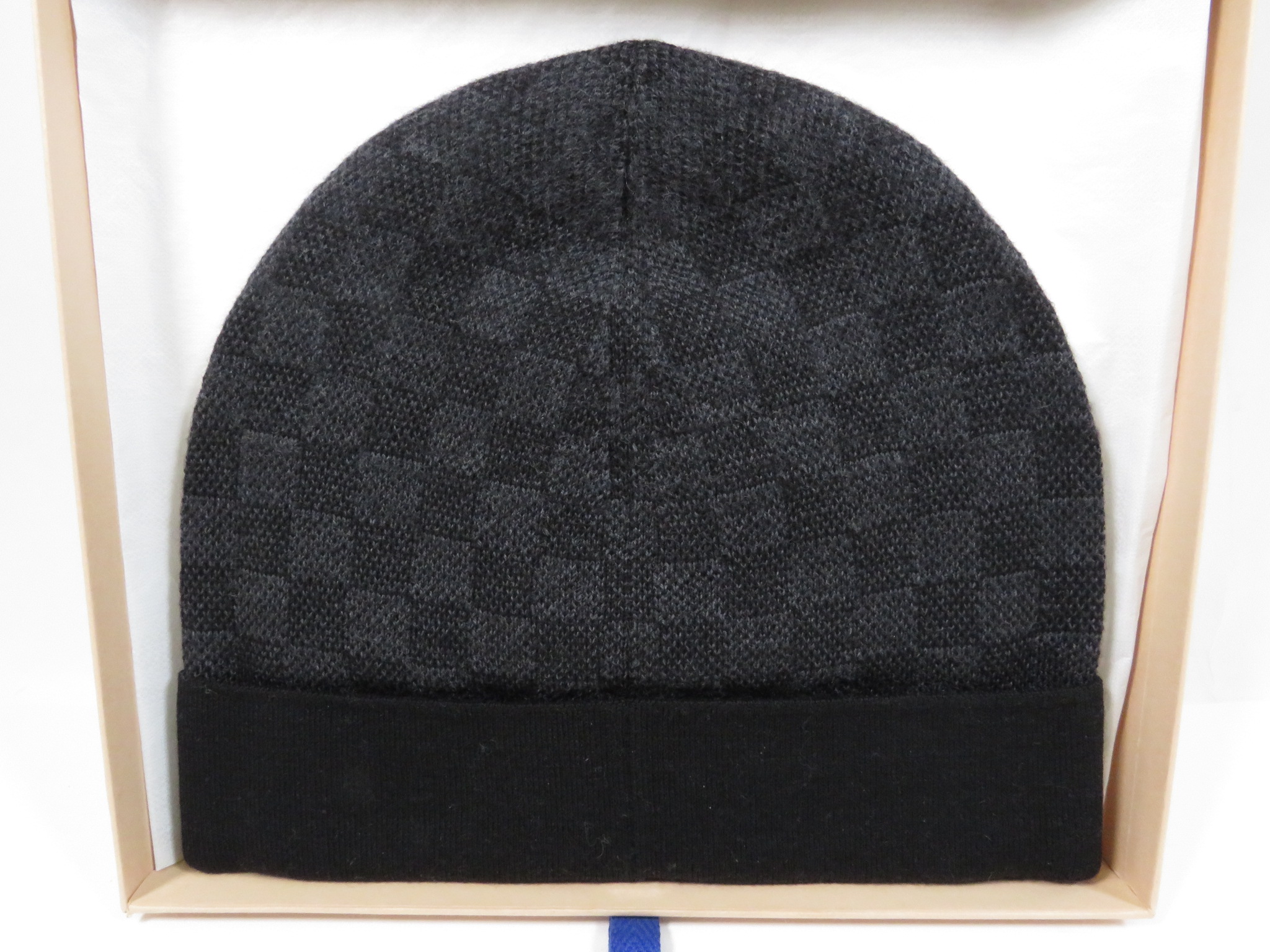 Shop Louis Vuitton Petit damier hat (M70930, M70009, M70011