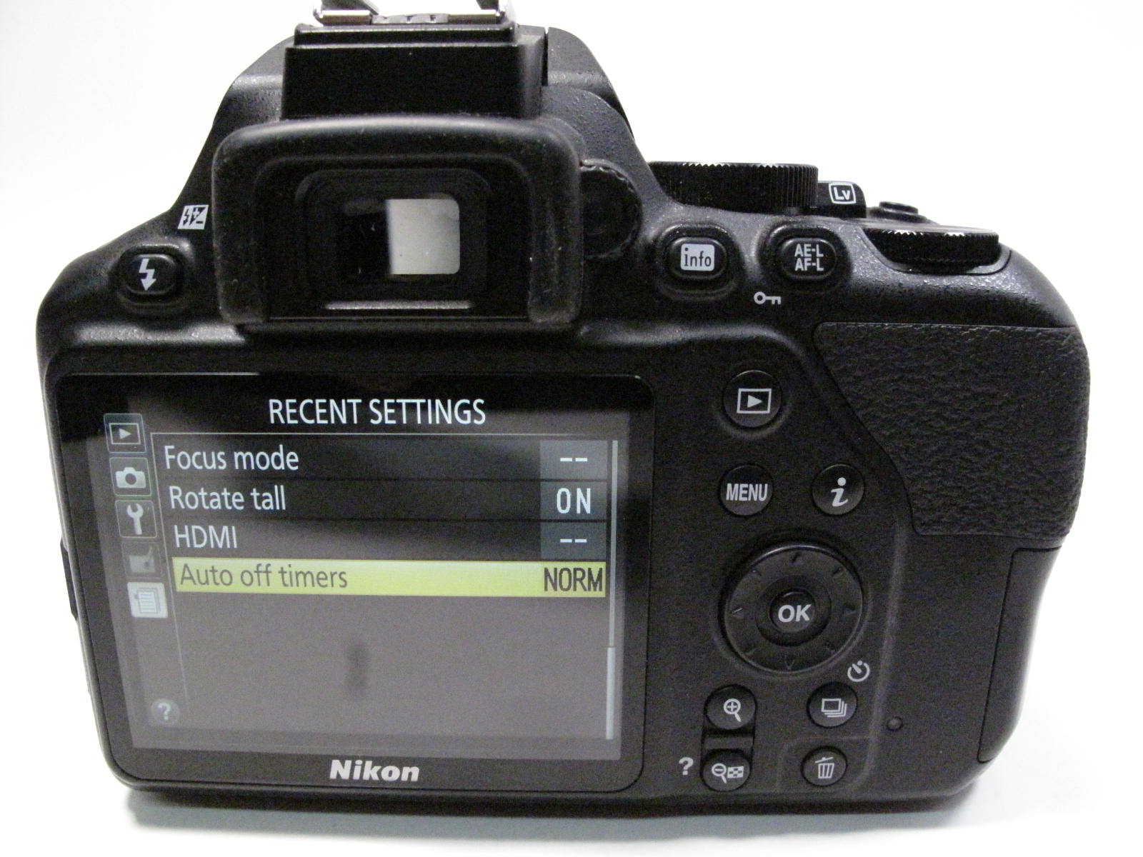 Nikon D3500 Digital SLR Camera 18-55mm Nikkor Zoom Lens 24.2MP