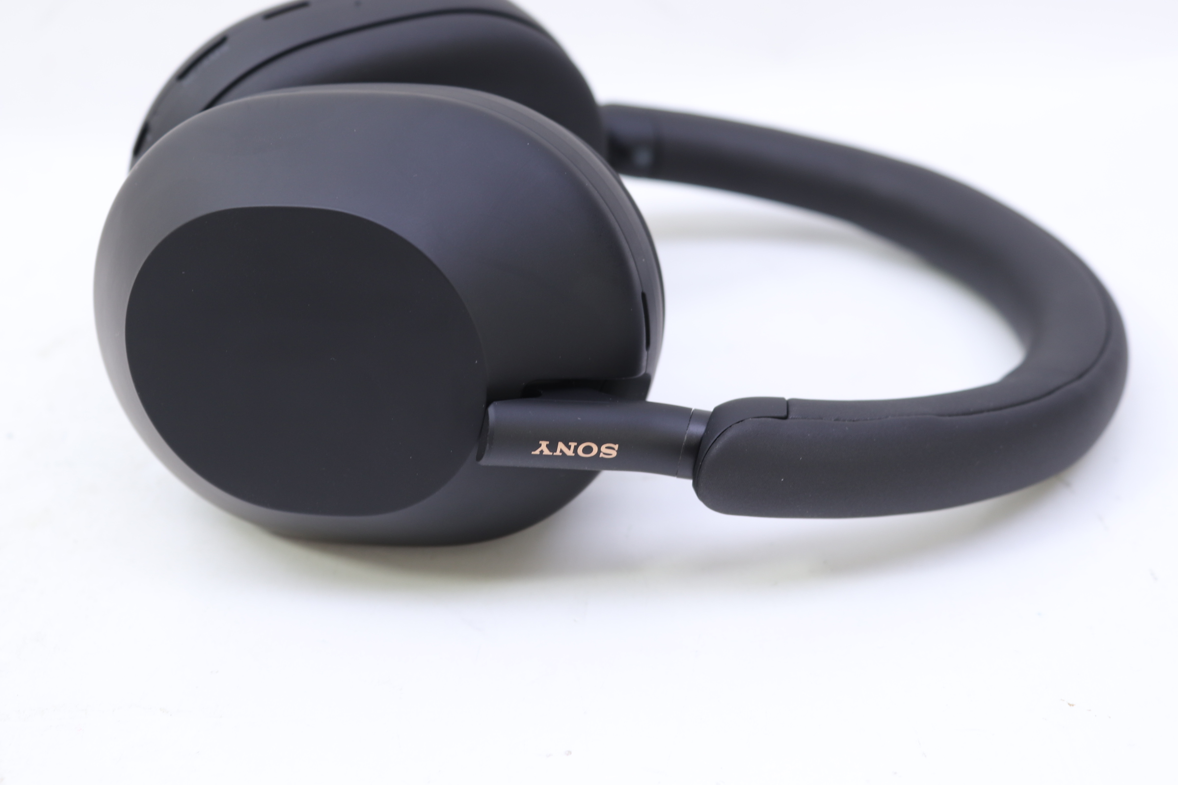 WH-1000XM5, Wireless Noise-Canceling Headphones