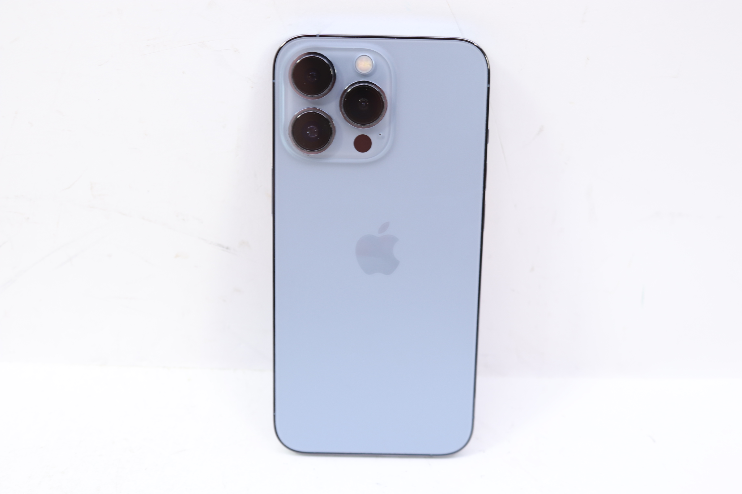 【みっちぇる 】iPhone 13 Pro シルバー 256GB Amazon.com: Apple iPhone 13 Pro, 256GB, Silver - Unlocked (Renewed