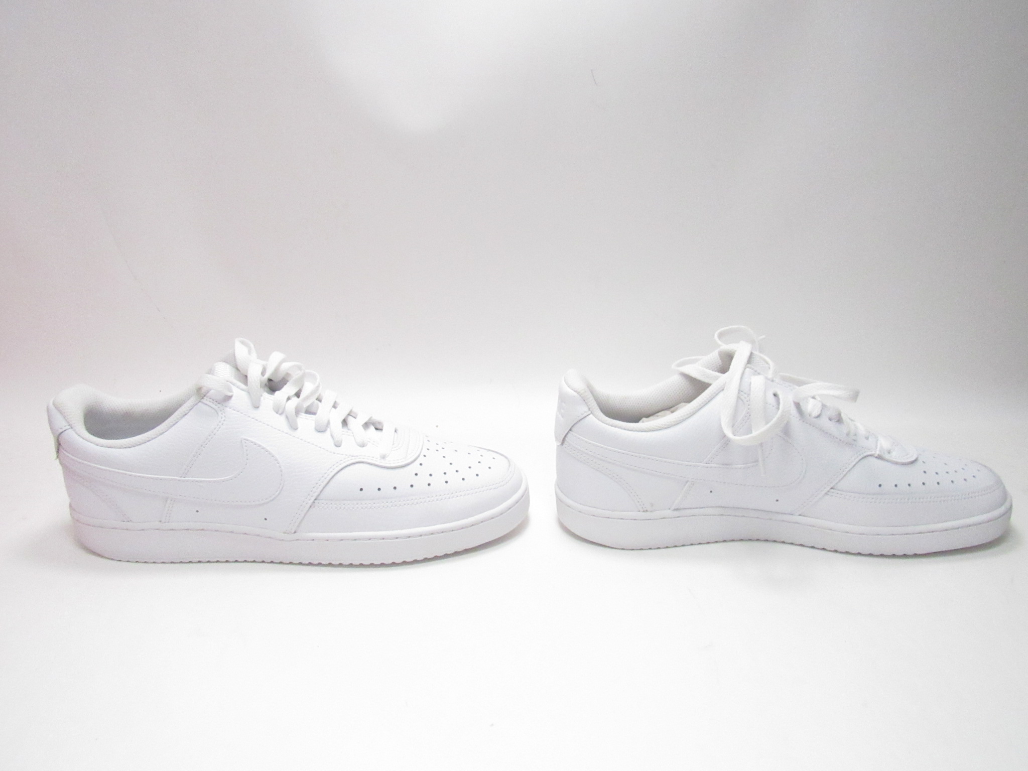 nike air force 1 white vs court vision