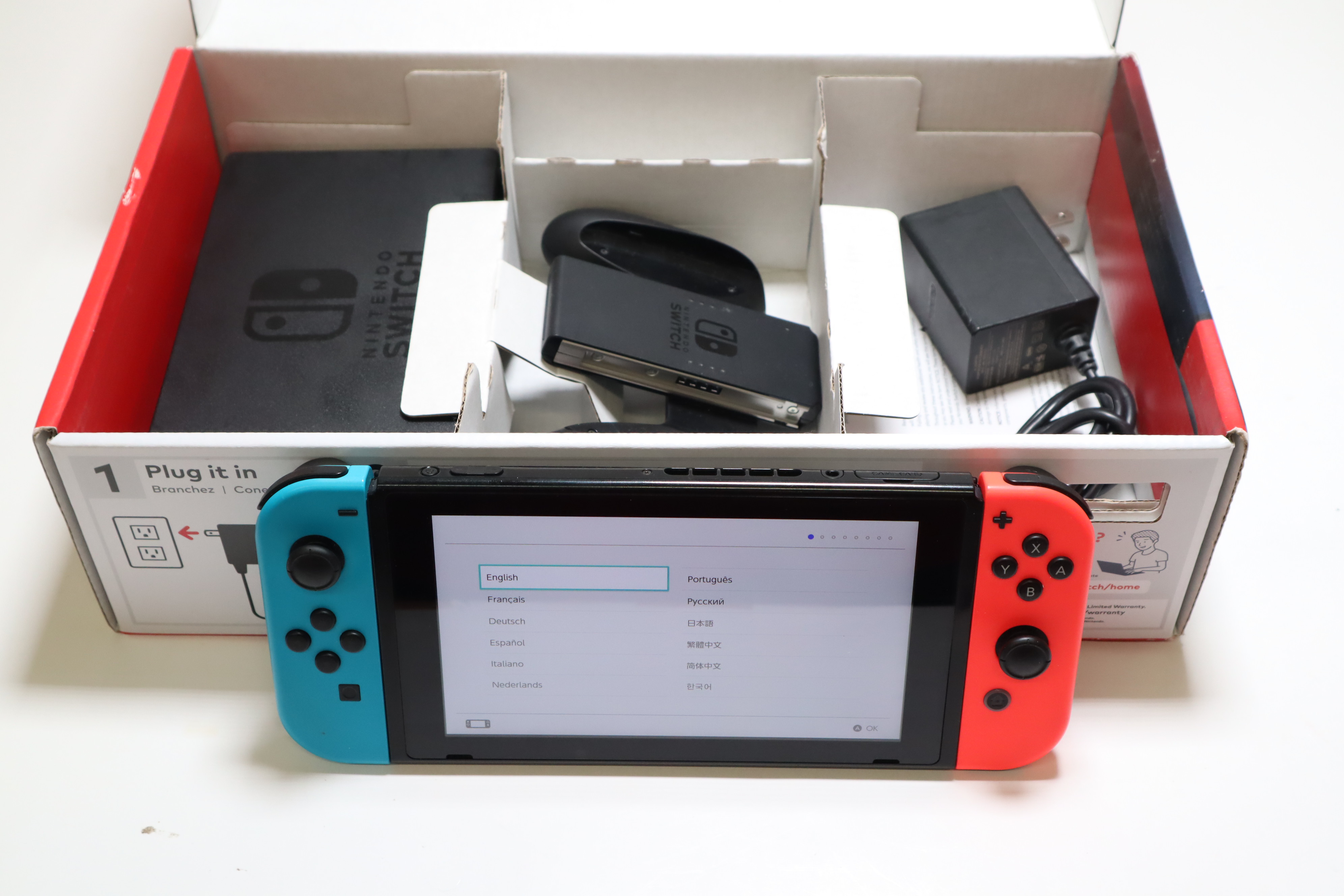 Nintendo HAC00101 Switch Video Game Console 8318