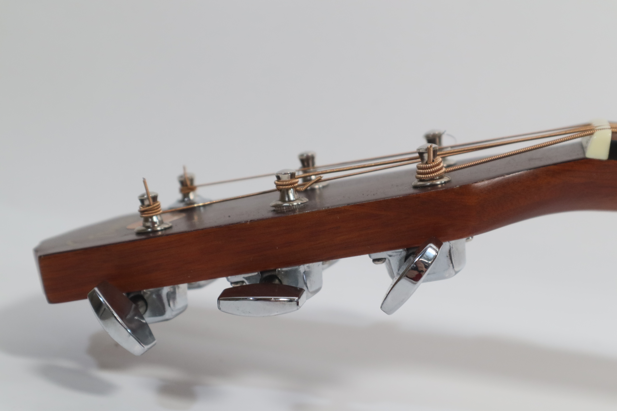 Fender DG10CE NS Natural & Tan Korean 6String AcousticElectric Guitar