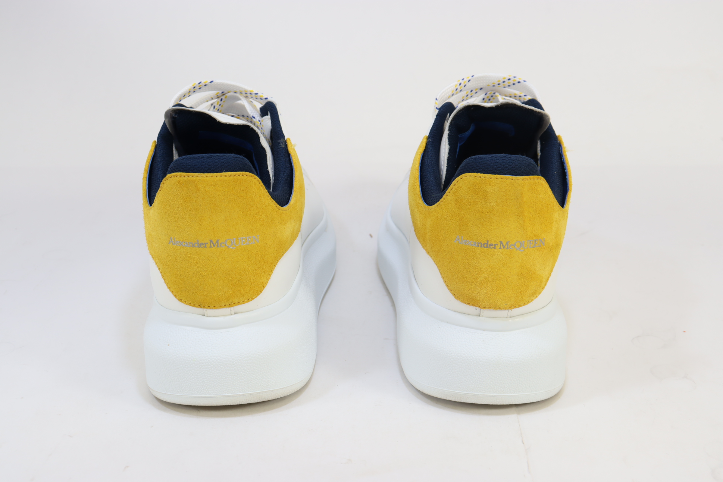 Alexander McQueen 705060 Oversized Sneaker 