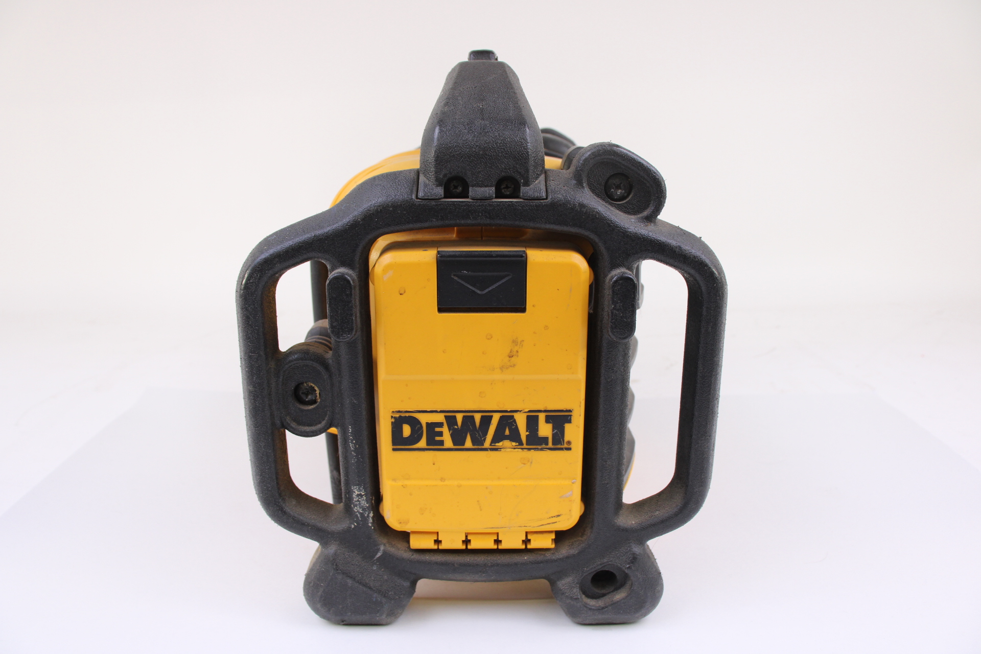 DeWalt DCR015 12/20VMax Lithium Ion Water Resistant Jobsite Radio