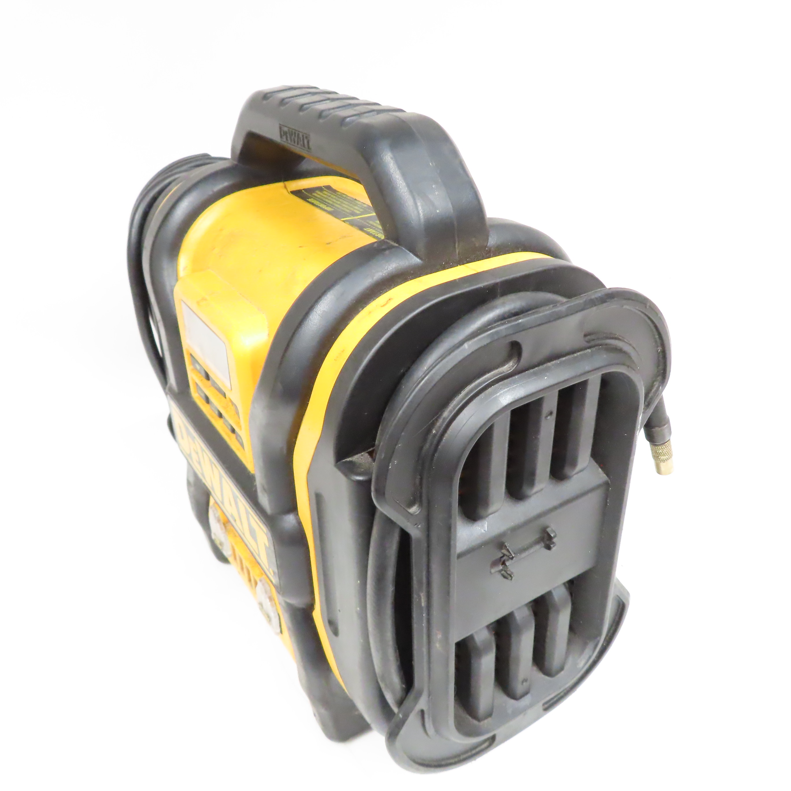 DeWalt DXAEPS14 1600 Amp 12V Automotive Jump Starter/Power Station