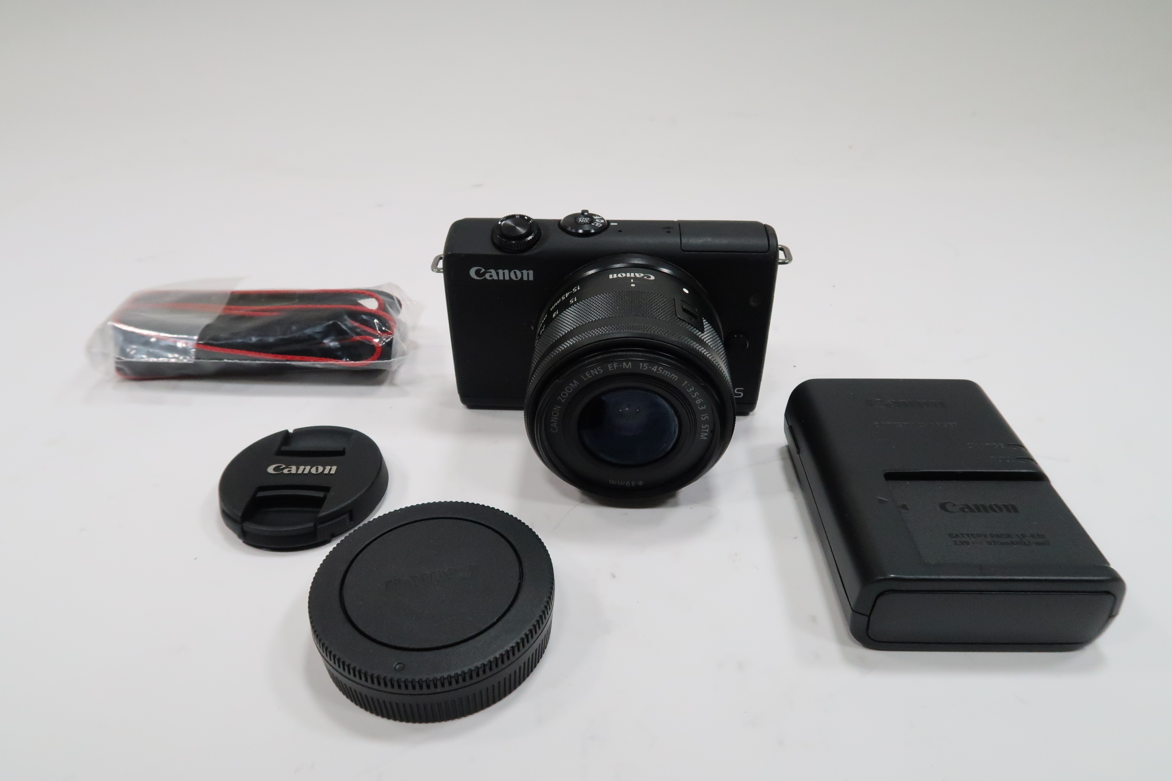 Canon M200 24.1MP Mirrorless Camera EF-M 15-45mm Lens Kit 7329