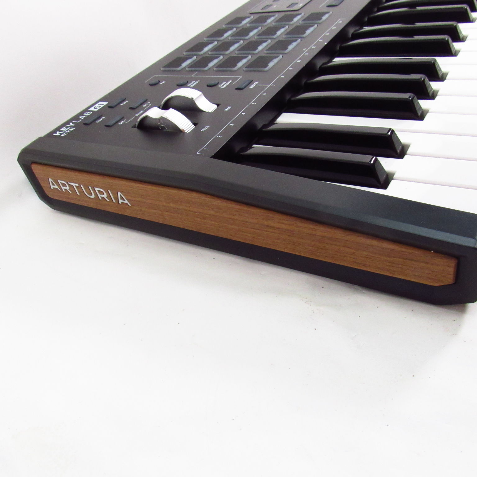 Arturia Keylab 61 mkII 61-Key Semi-Weighted USB MIDI Controller