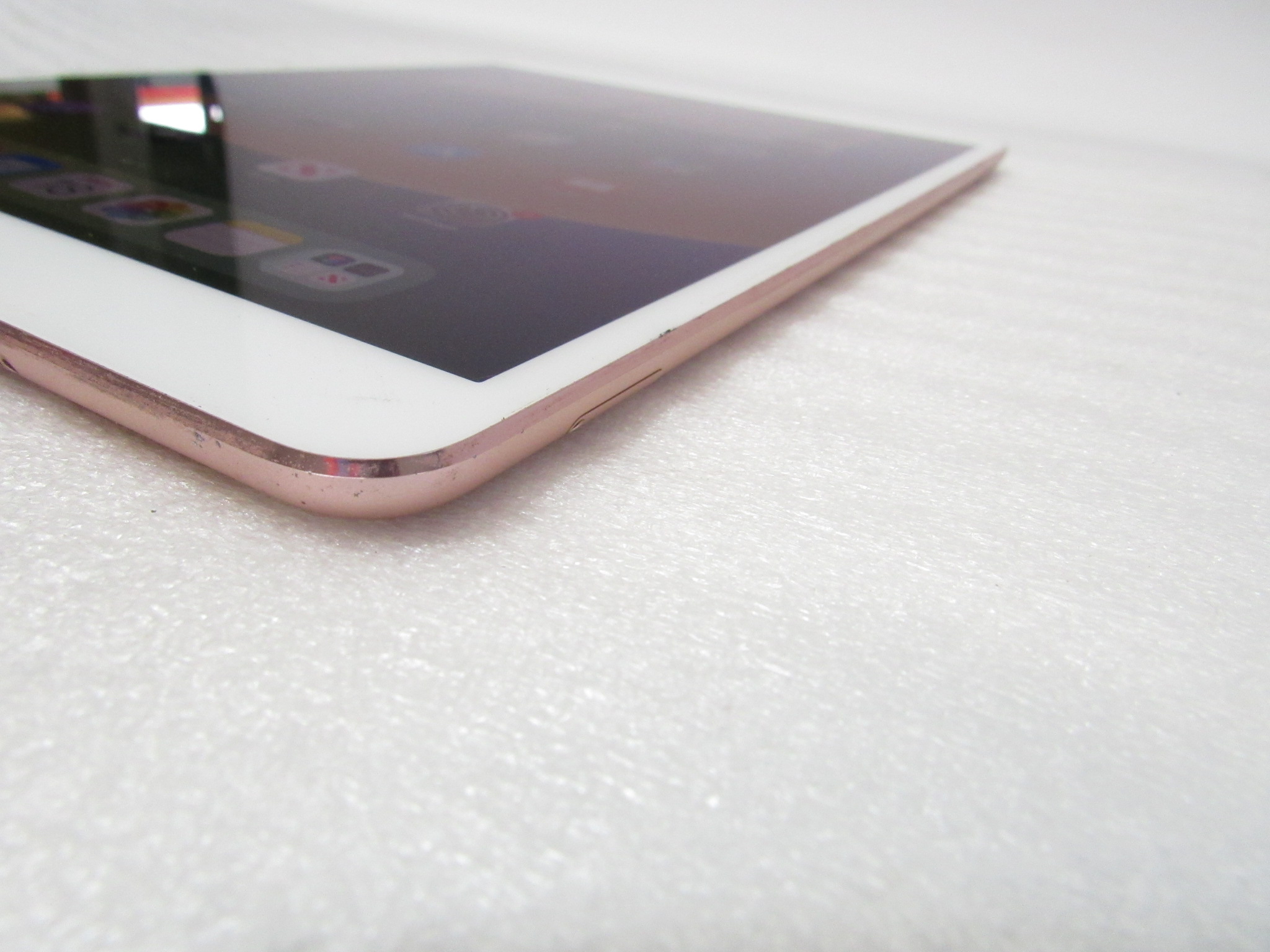 Apple MQF22LL/A iPad Pro 10.5