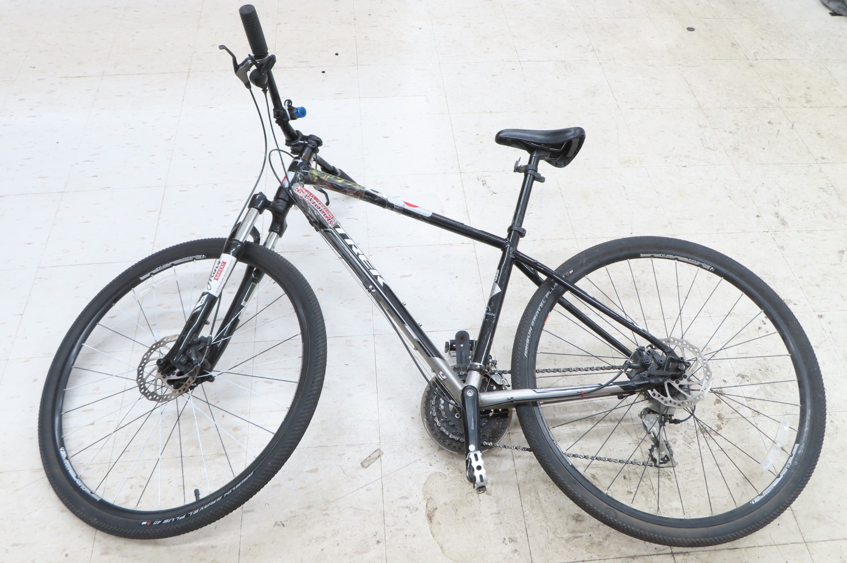 Trek 8.3 DS GT (2014) 28" Men's Mountain Bicycle (Local PickUp Only)