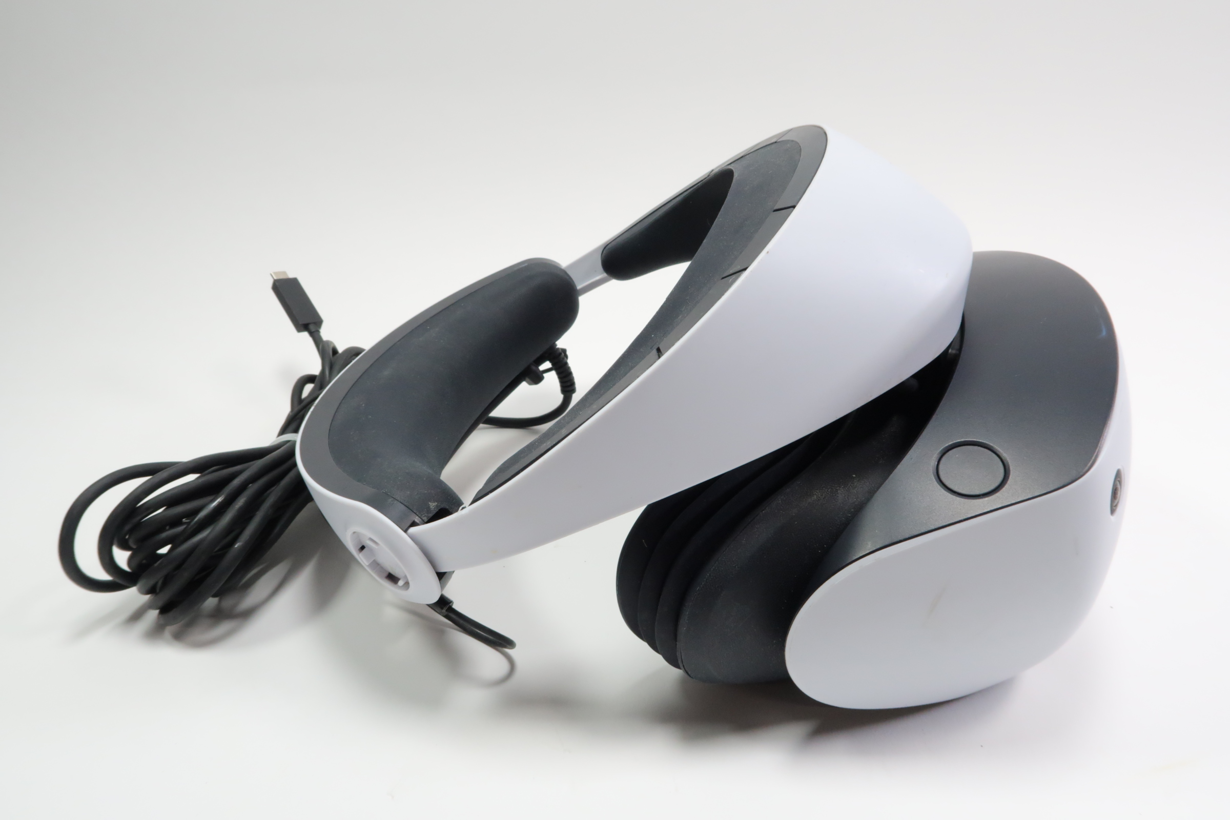 Sony PlayStation VR2 CFI-ZVR1 4K HDR Sense Technology VR Gaming Headset