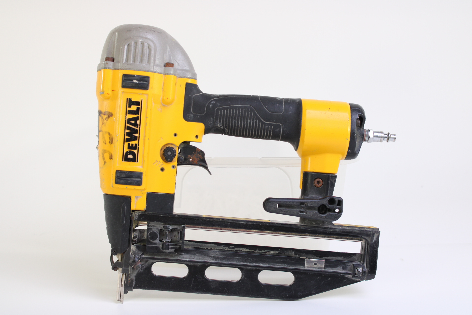 Precision Point Dewalt Nail Gun 16 Gauge Dewalt 16 Gauge Finish