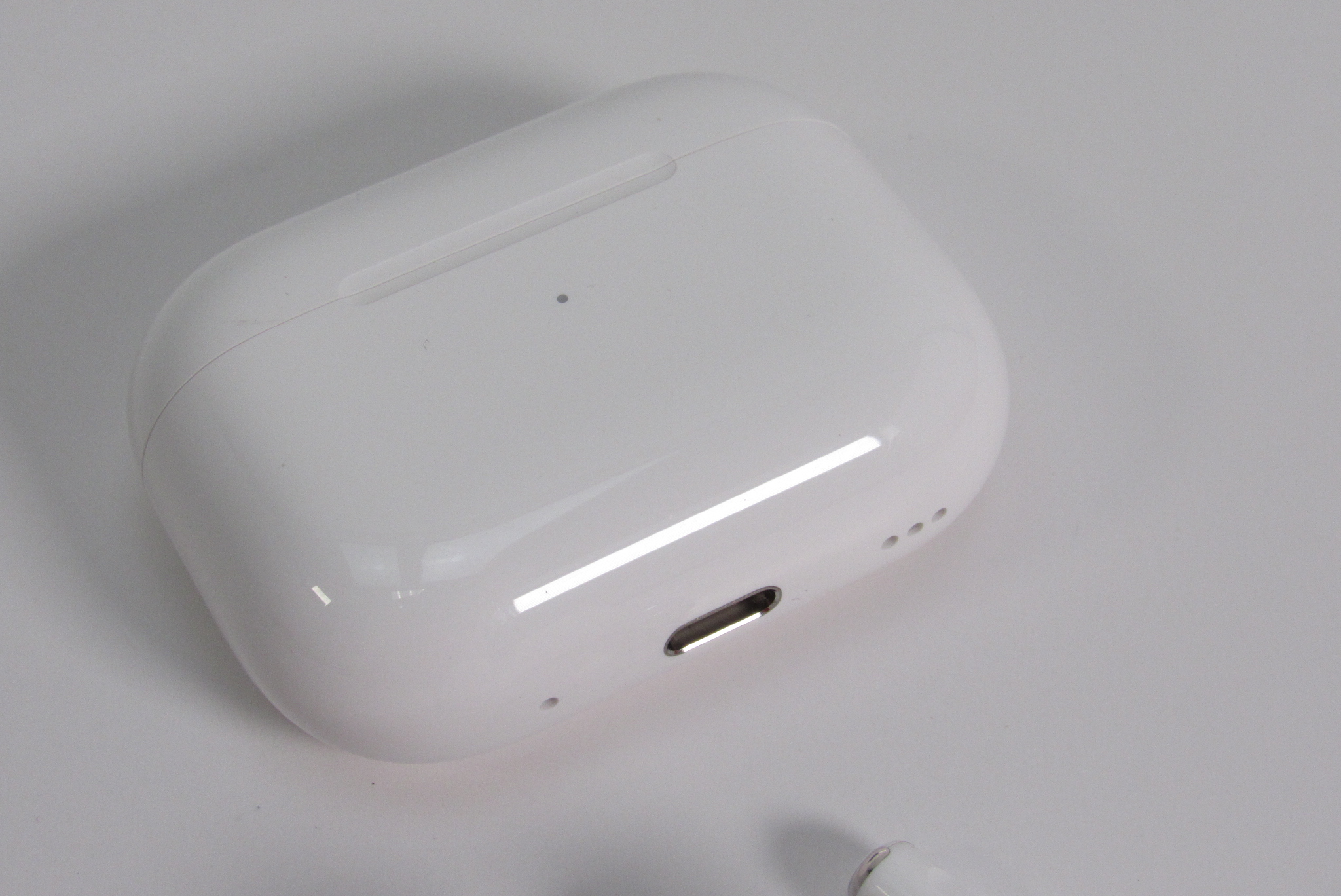 Apple AirPods Pro 2nd Generation A3048/A3047 Bluetooth In
