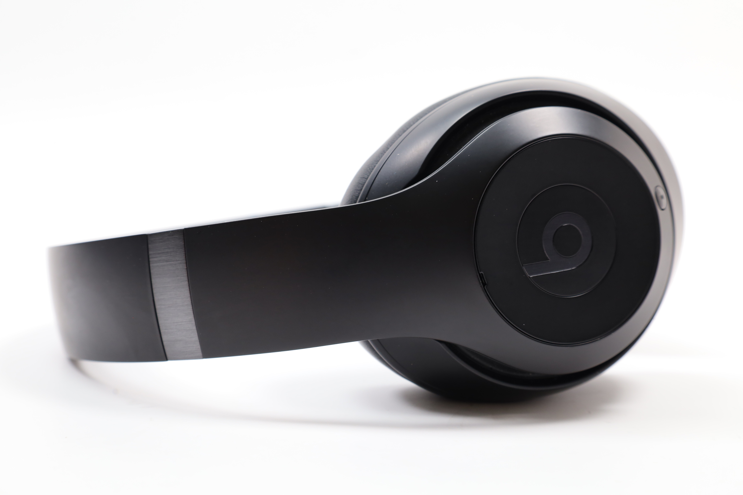 Beats Studio Pro Wireless Noise Cancelling Over-the-Ear