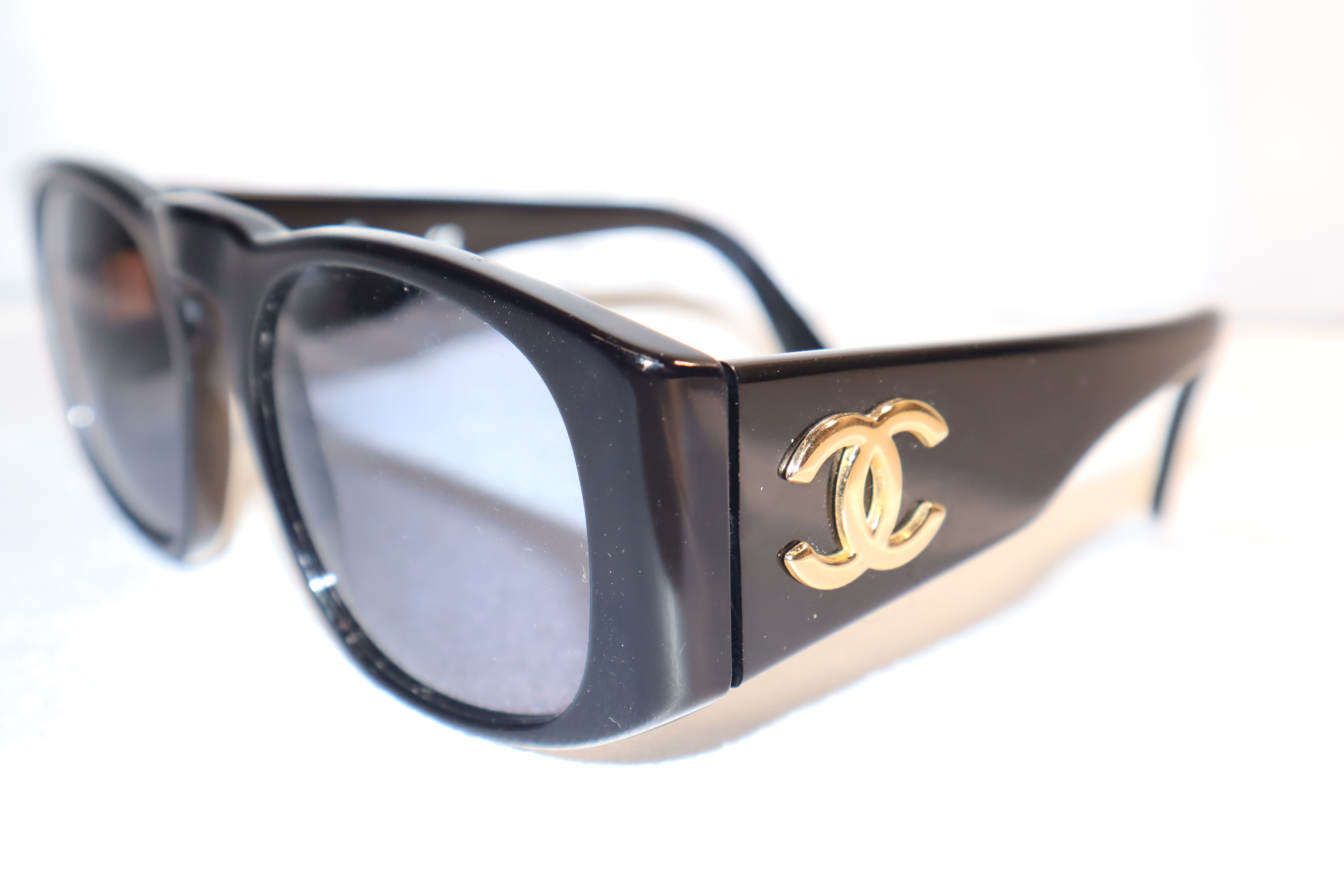 Women's CHANEL COCO Mark Synthetic Resin Black Sunglasses