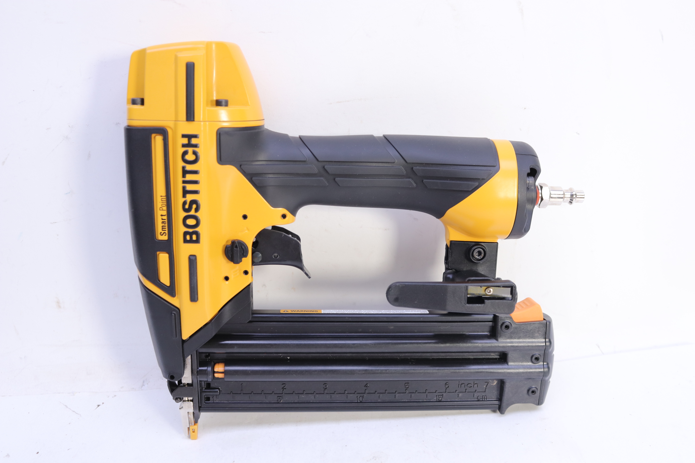 BOSTITCH BTFP12233 5/8" 21/8" Smart Point 18Gauge Pneumatic Brad Nailer