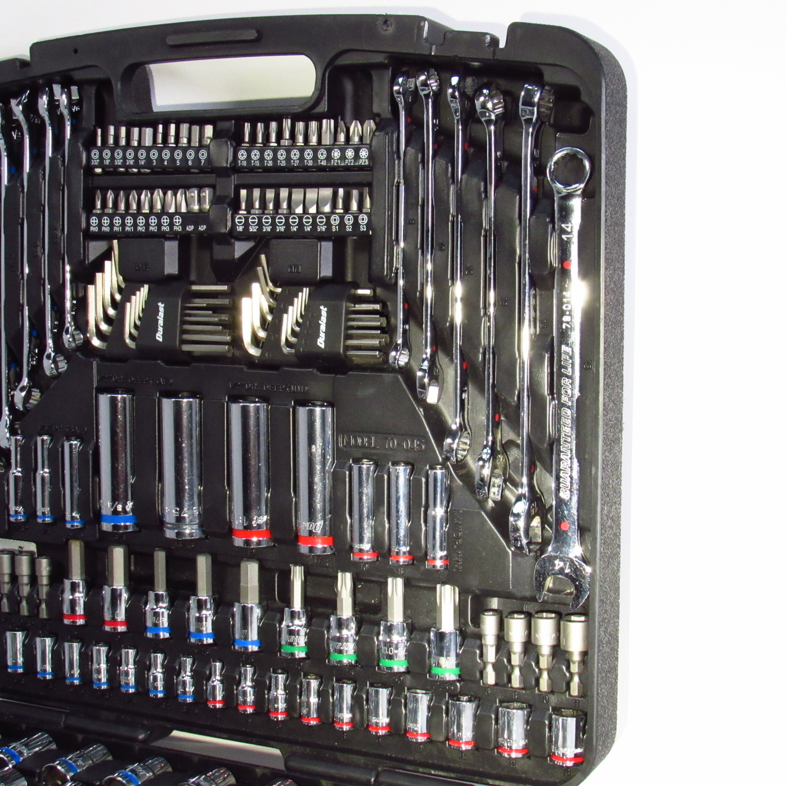 Duralast 70 045 180 Piece 1 4 3 8 1 2 SAE Metric Mechanics Tool Set