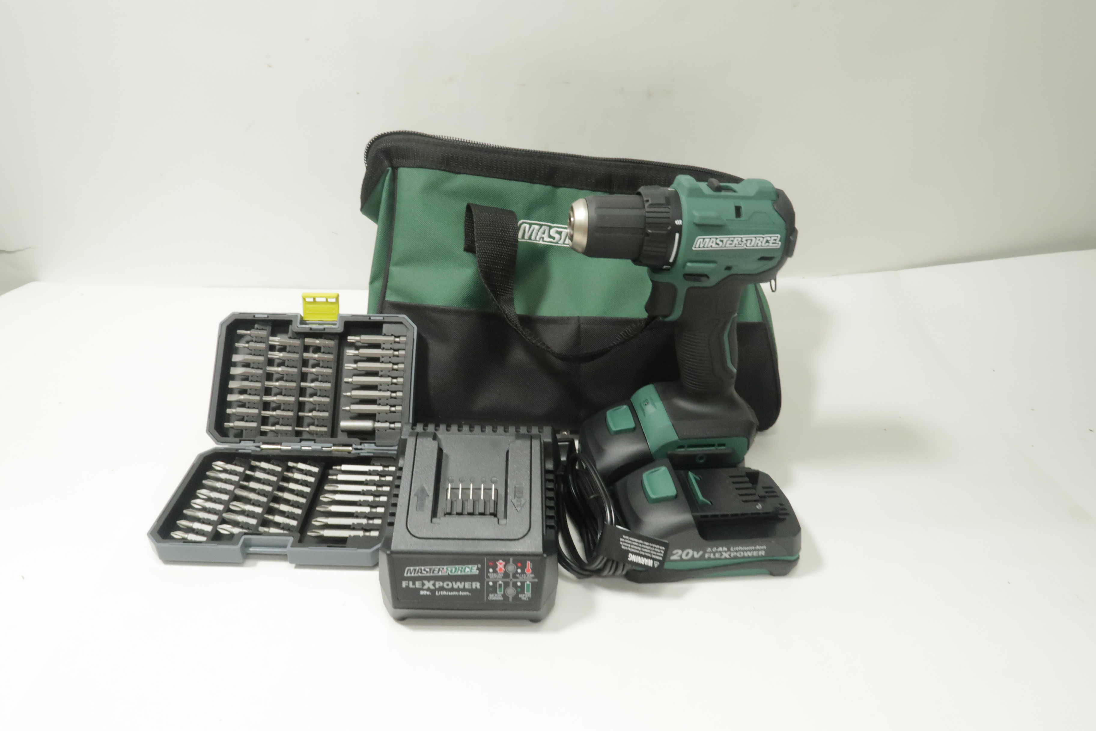 Masterforce 7532 20Volt Cordless 1/2" Drill Kit