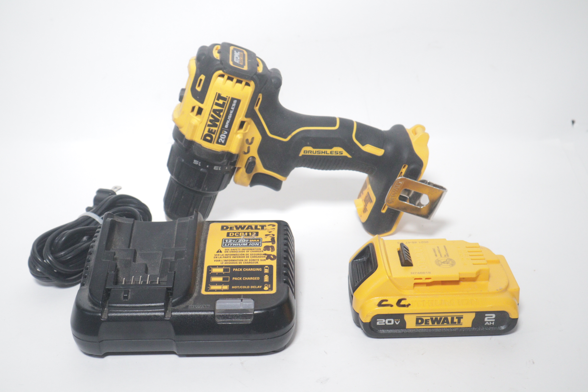 DeWalt DCD708 ATOMIC 20V MAX 1 2 Drill Driver L56 DCB203 Battery DCB112 Charger