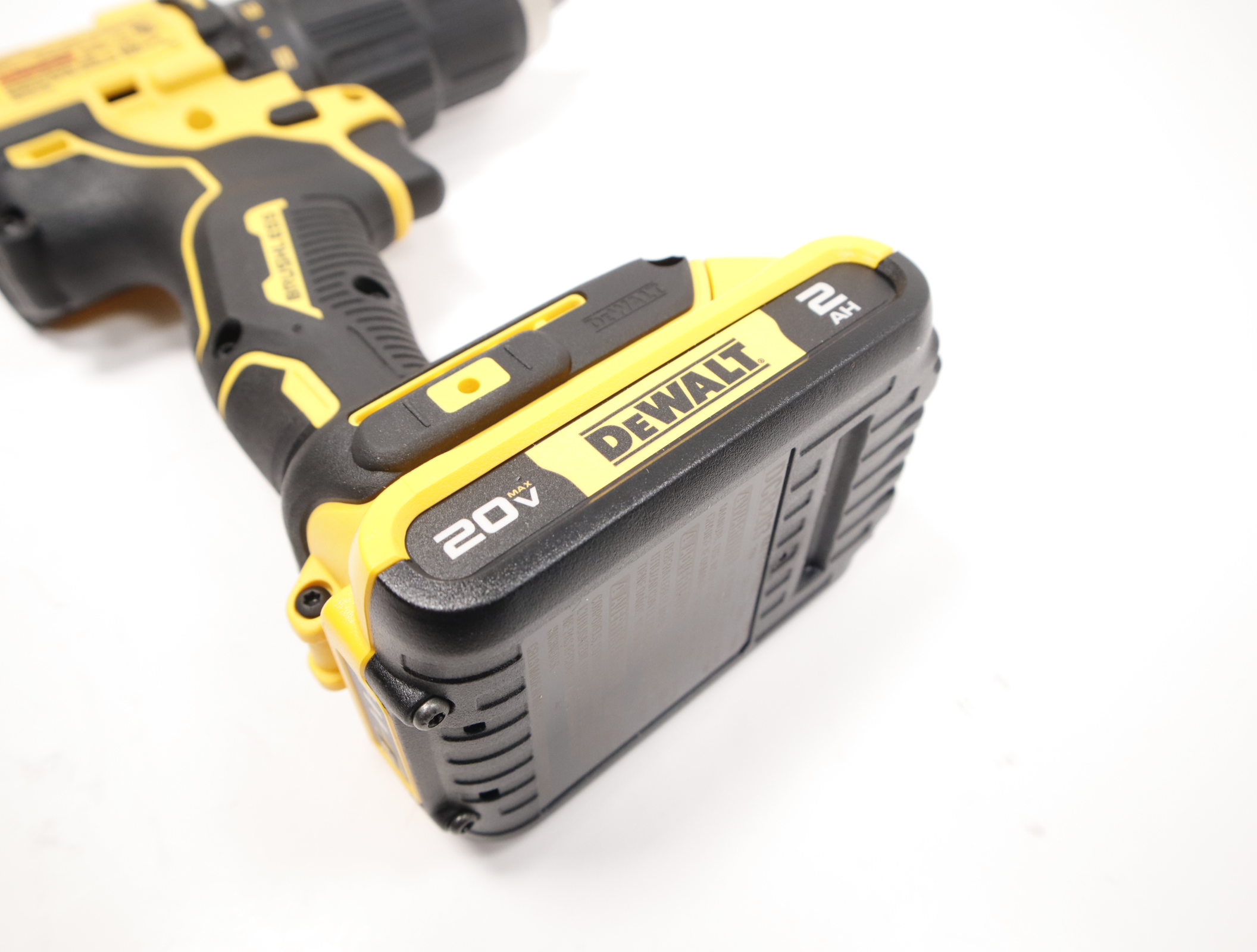 DEWALT DCD798 1/2-in 20-volt Max Variable Speed Brushless Cordless ...