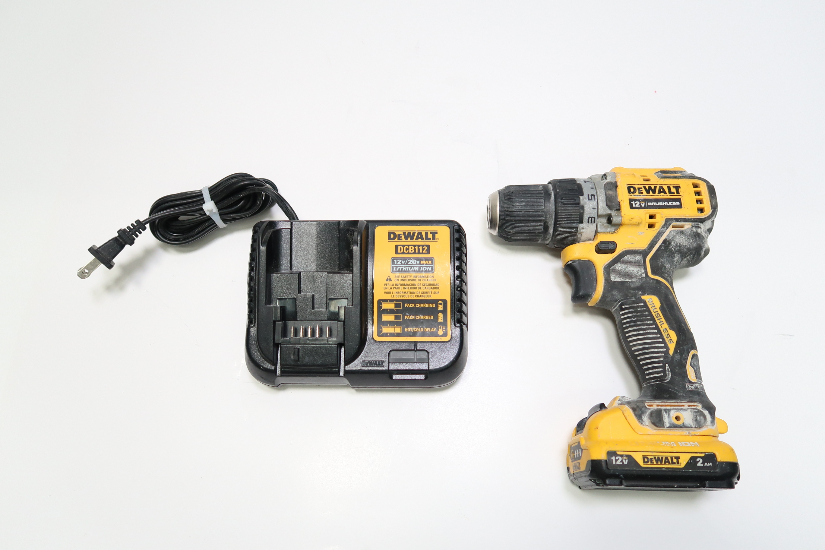 DEWALT DCD701 XTREME 12-Volt Max Li-Ion 3/8-in Brushless Cordless  display picture 1