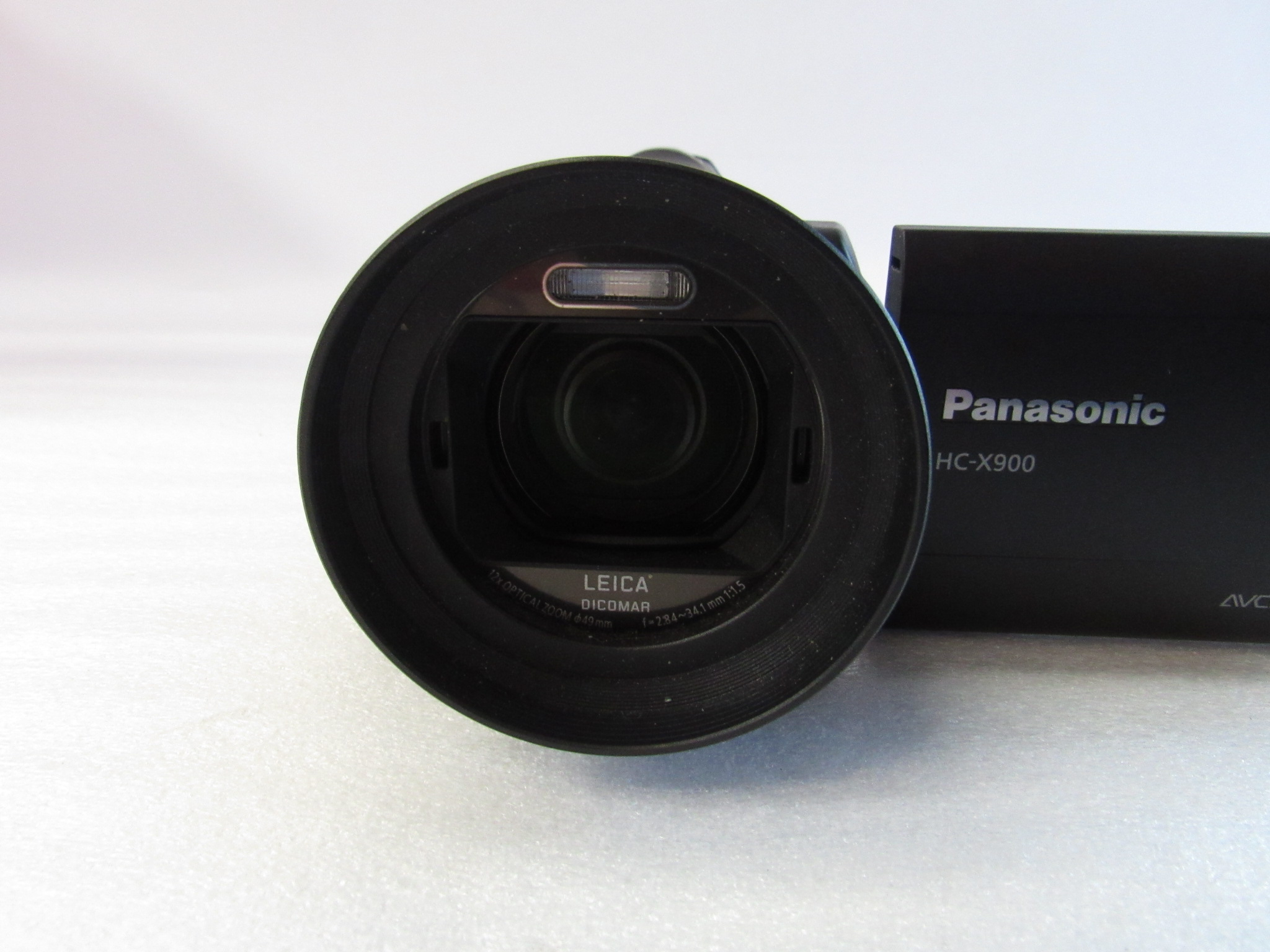 Panasonic HC-X900 Full HD 1920x1080 16MP Camcorder