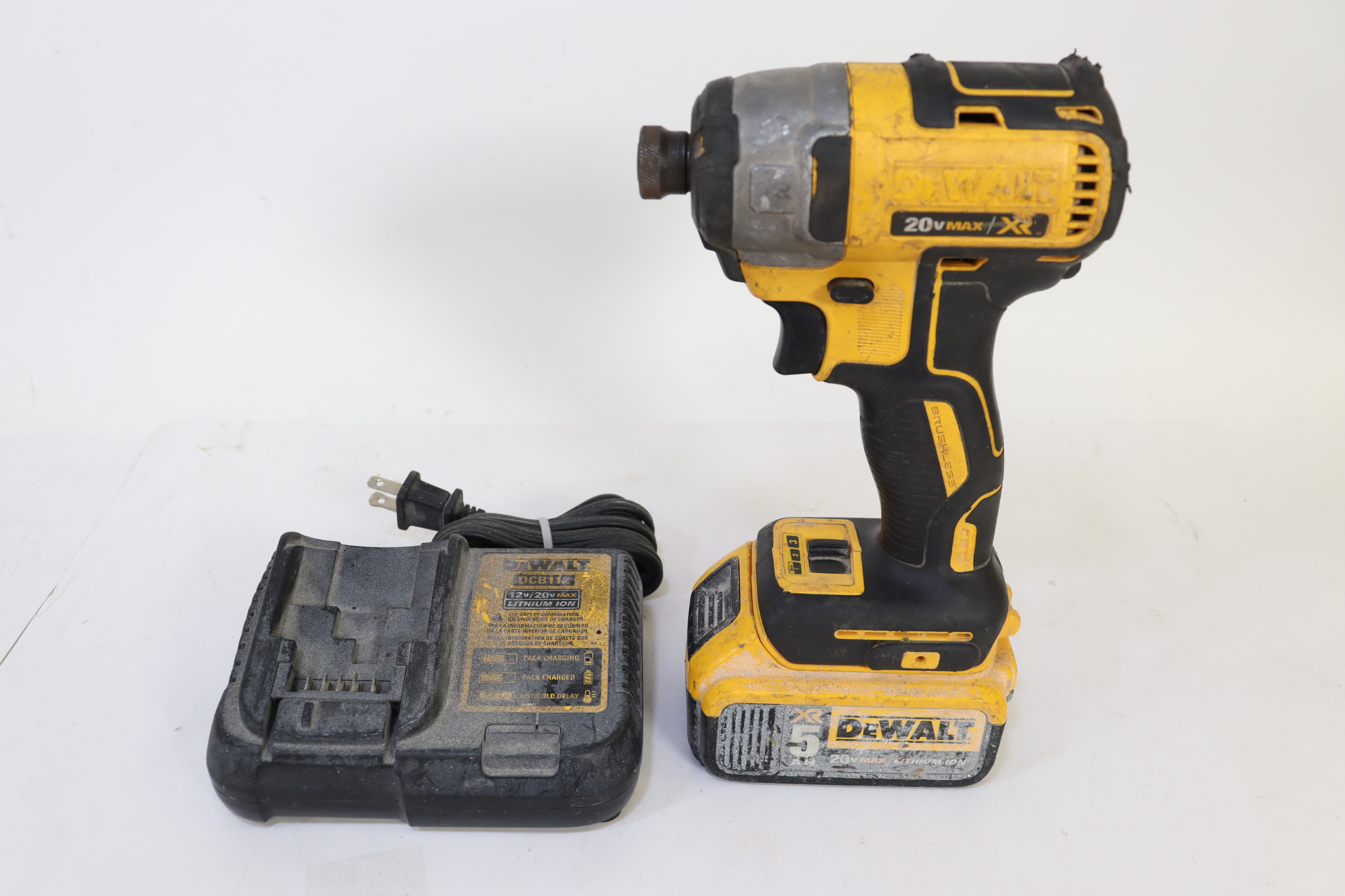 DeWalt DCF887 20V MAX XR Brushless 3-Speed 1/4