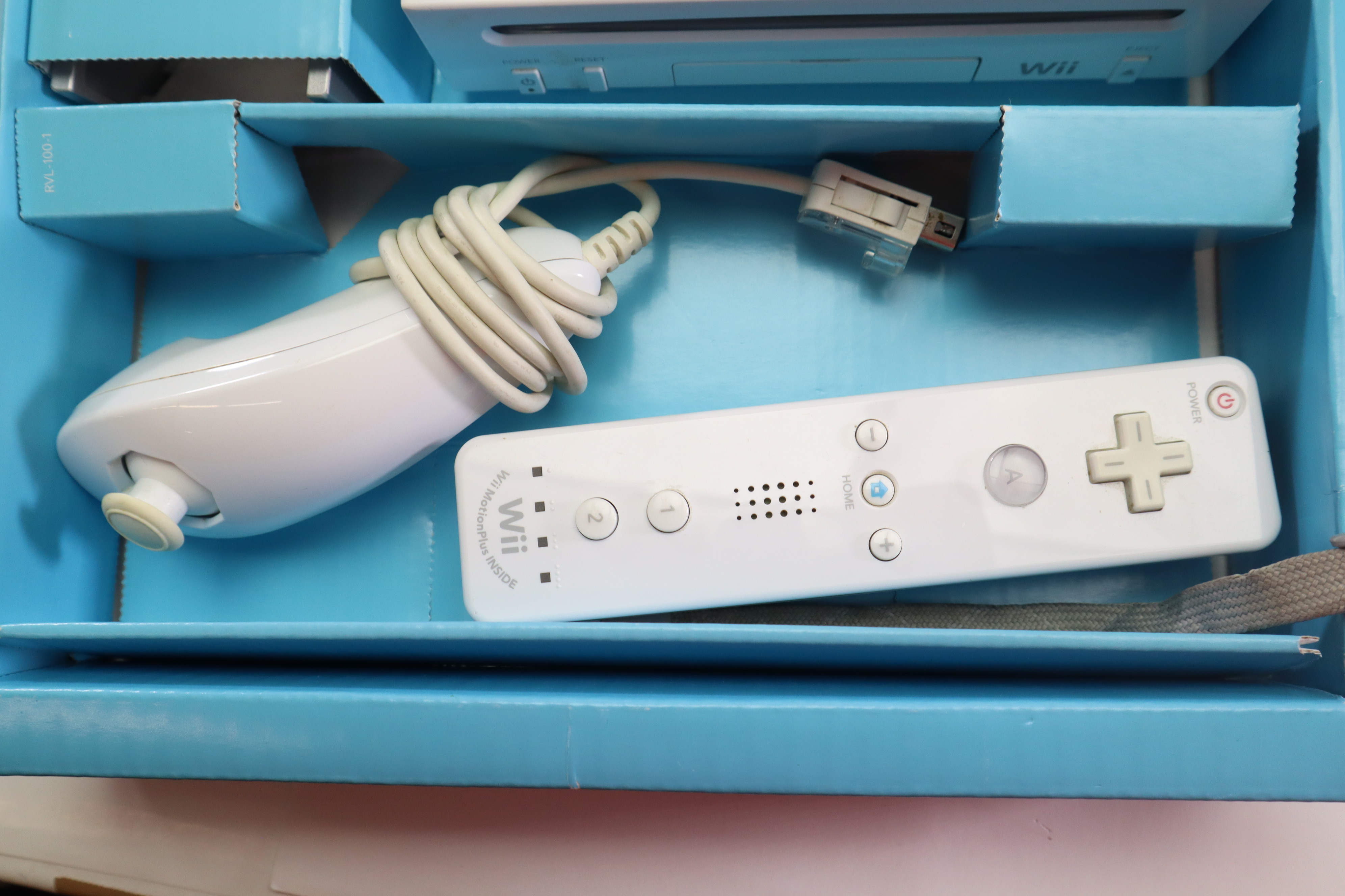Nintendo Wii RVL101 White Home Video Gaming Console 3849
