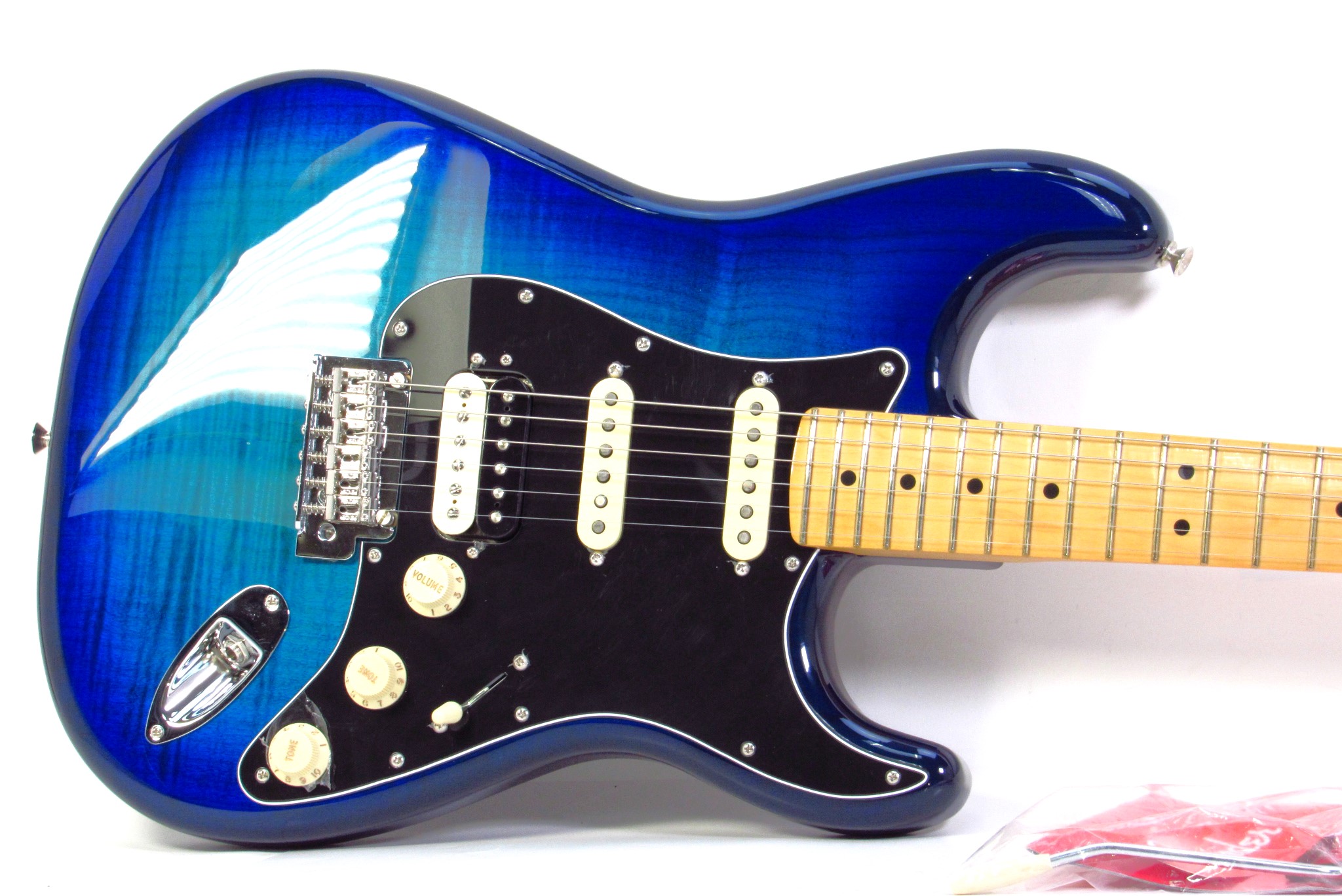Fender LE Player Stratocaster HSS Plus Top RH Burst Blue