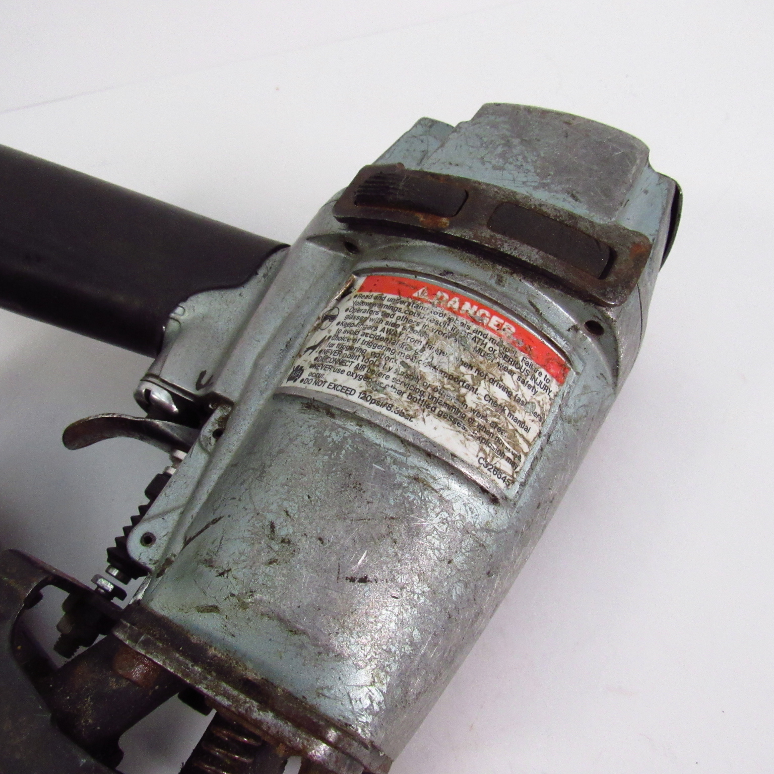 Hitachi NV45AB2 13/4'' Air Pneumatic Coil Roofing Nailer 2804