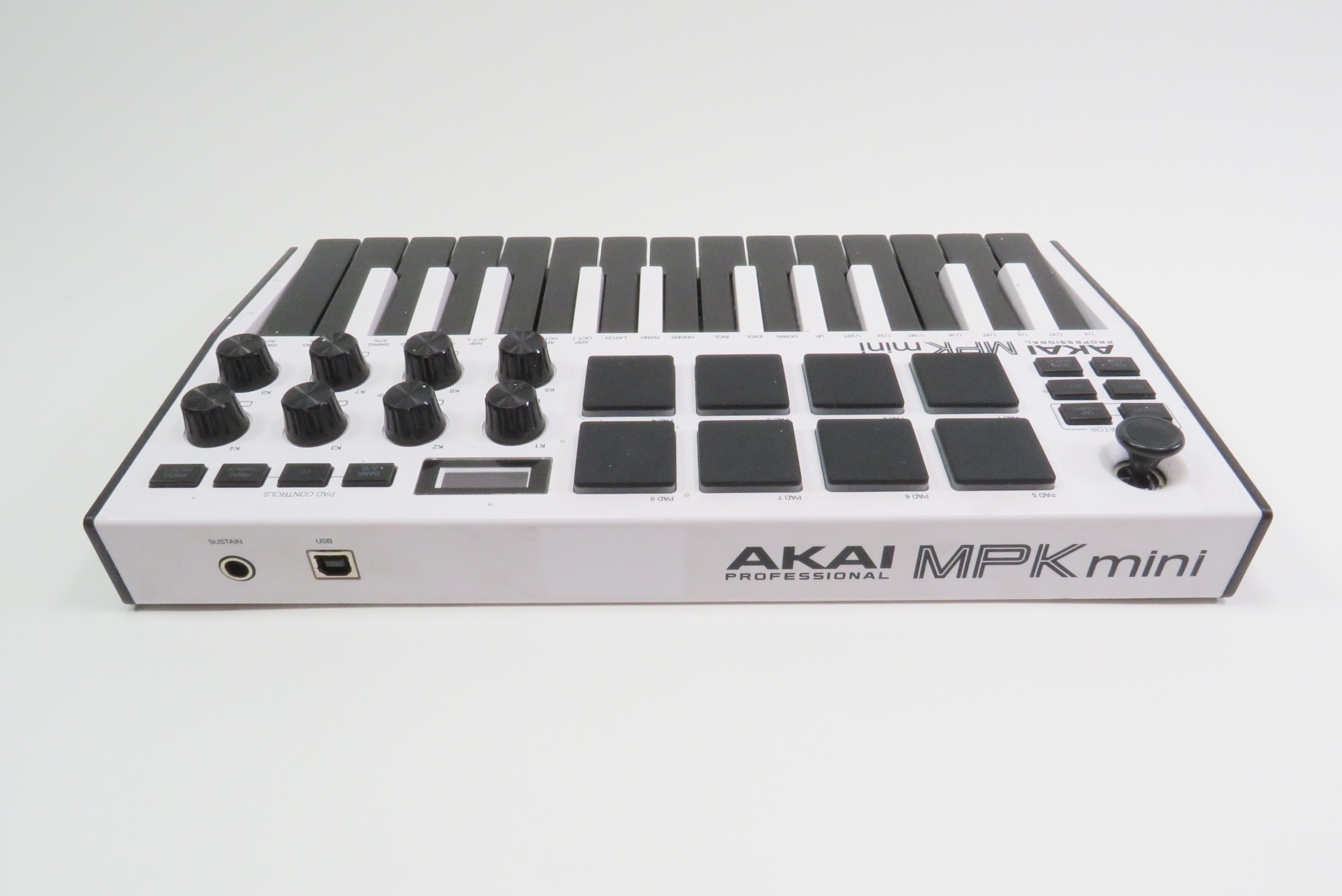 Akai Professional MPK Mini Keyboard Controller